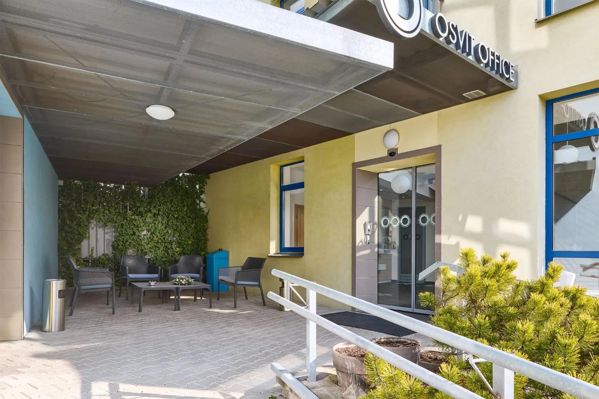 Seating area in Hotel Osvit