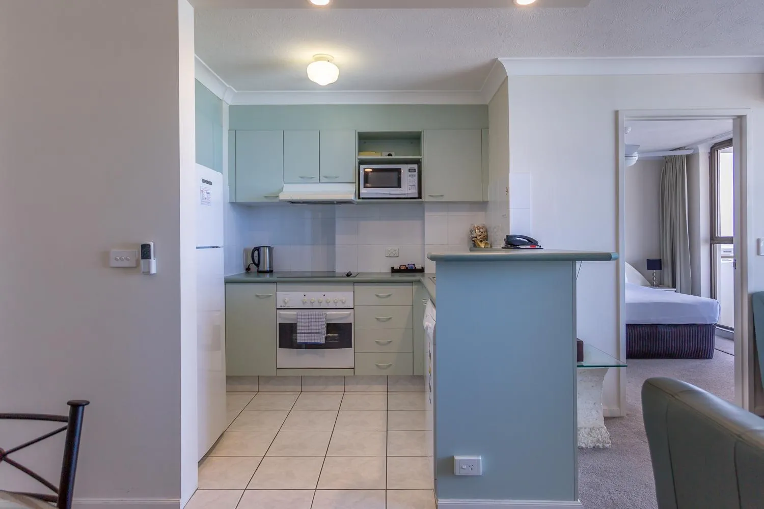 Kitchen or kitchenette in Ocean Royale