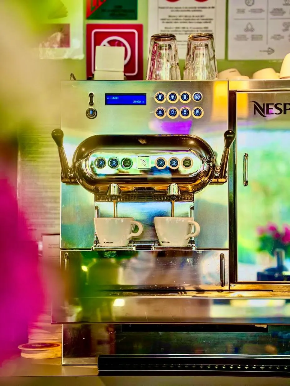 minibar in Best Western Hotelio Montpellier Sud