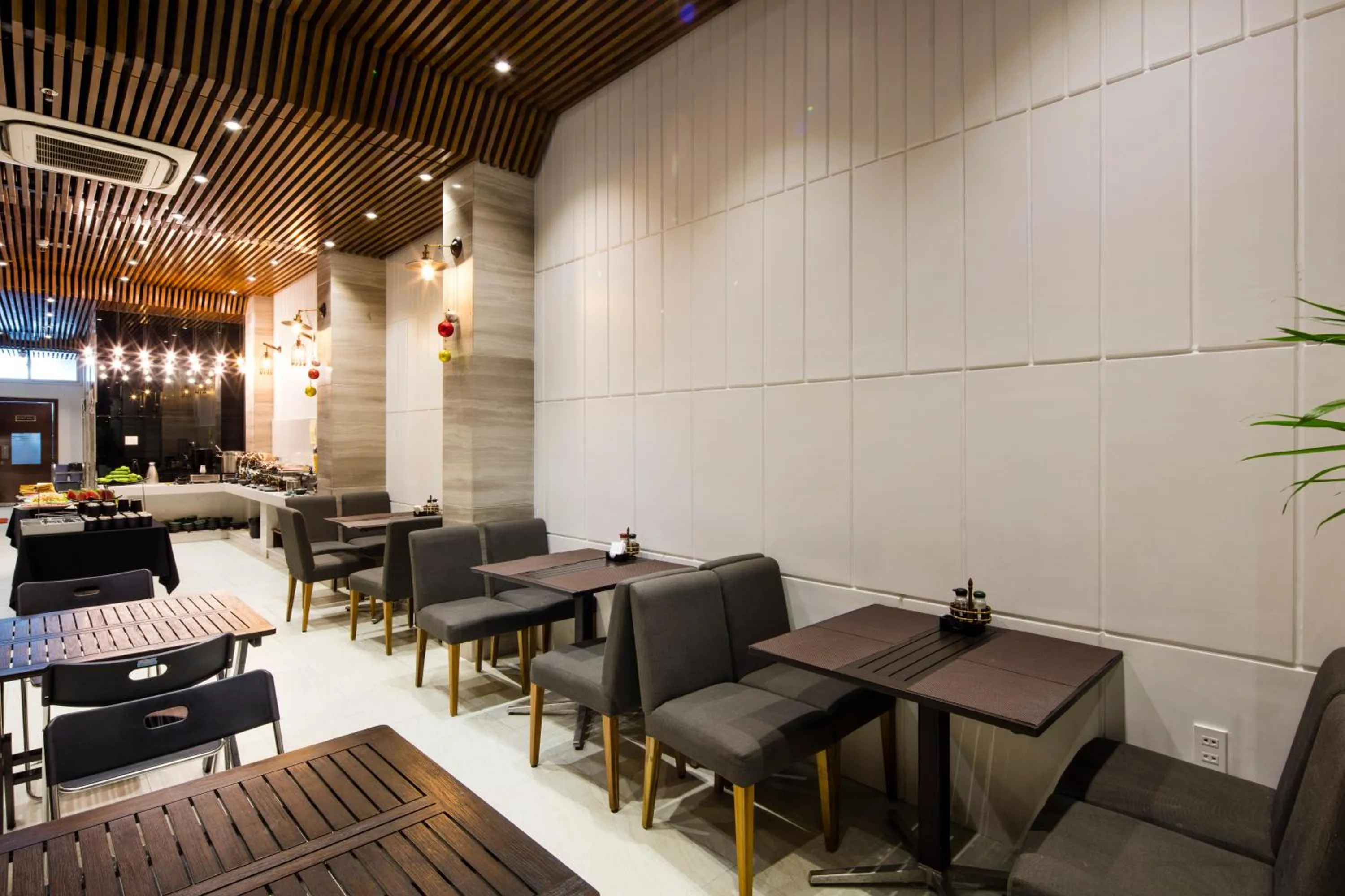 Food and drinks in Aroma Nha Trang Boutique Hotel