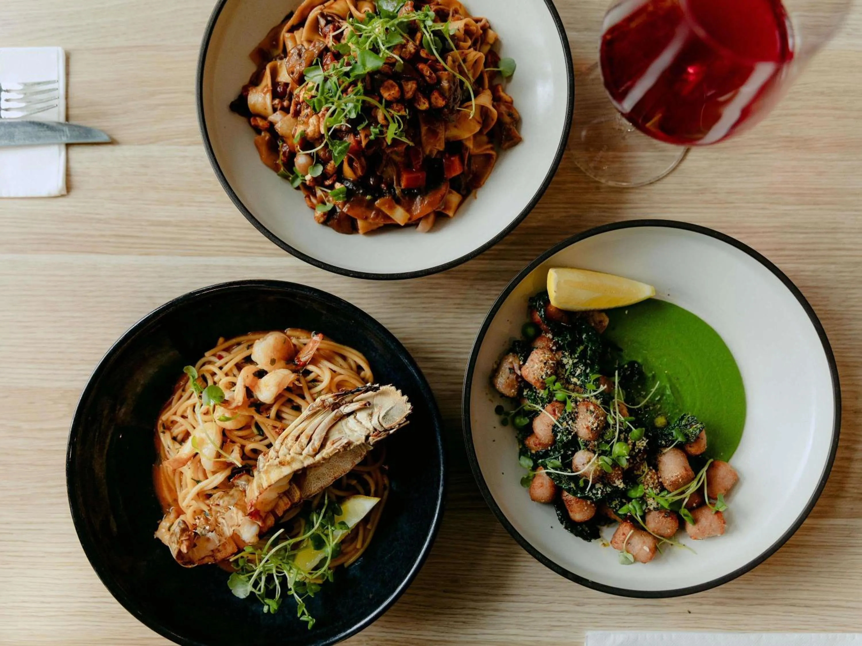 Restaurant/places to eat in Mercure Brisbane Spring Hill