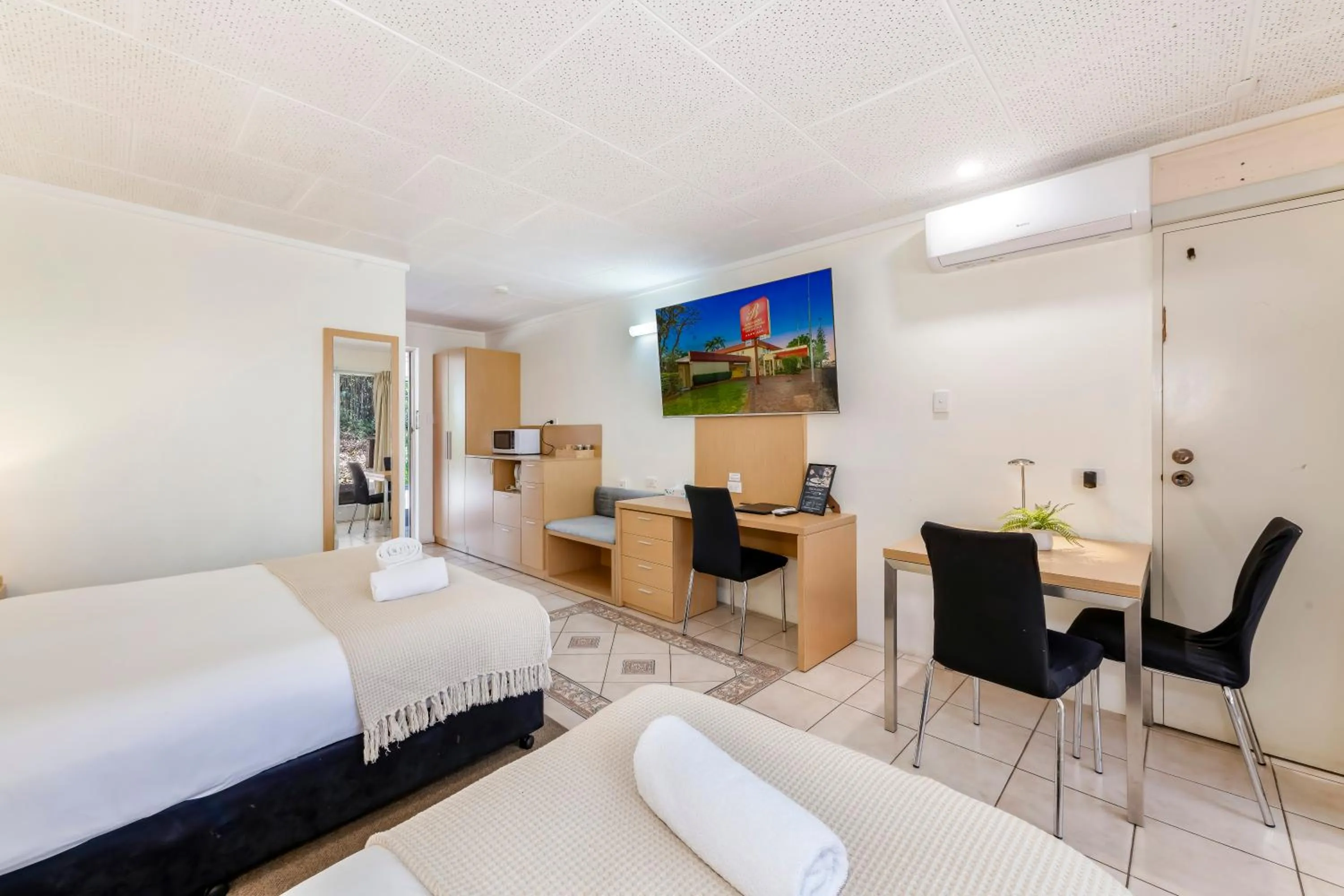 Bed in Bundaberg International