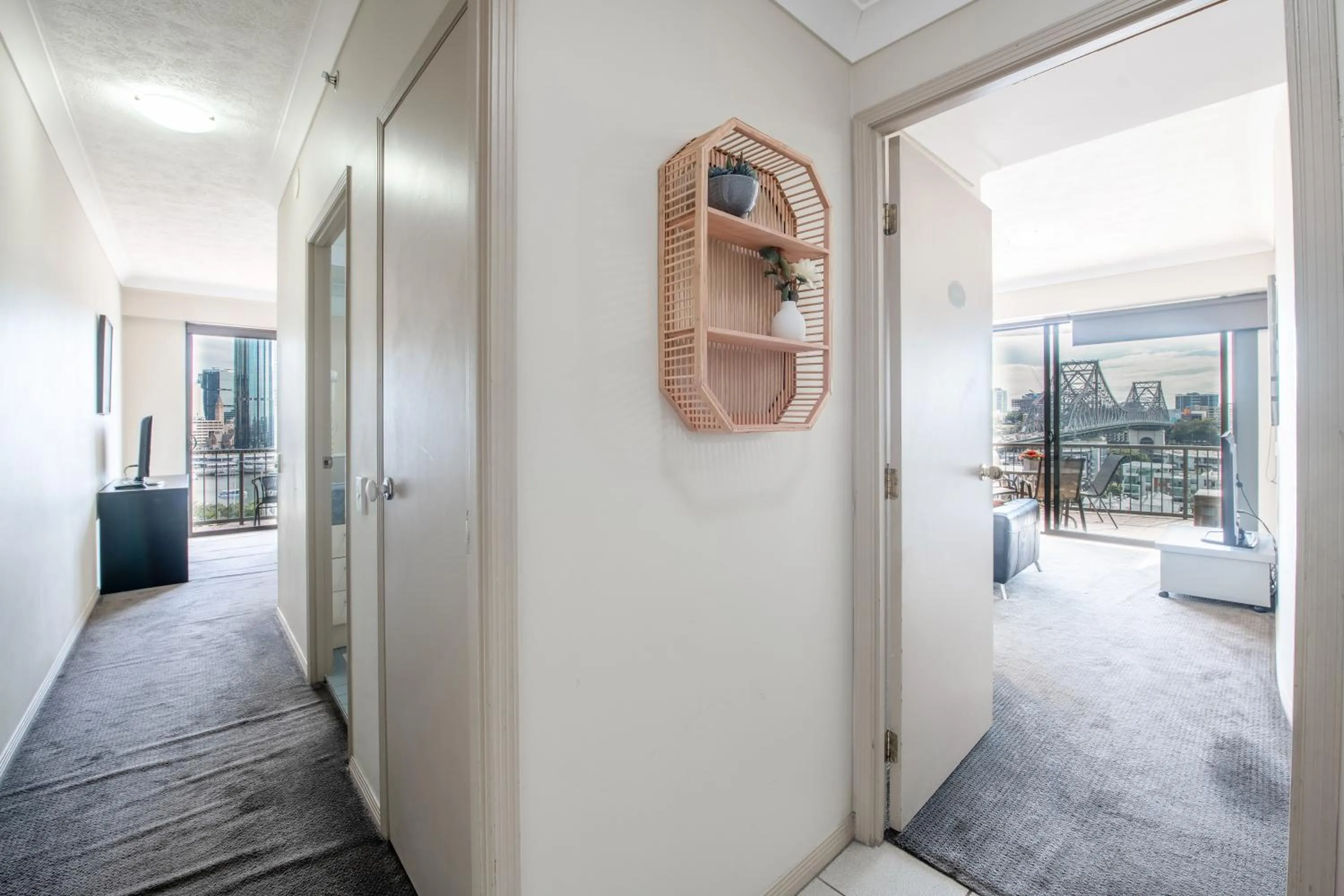 TV and multimedia in Bridgewater Apartments