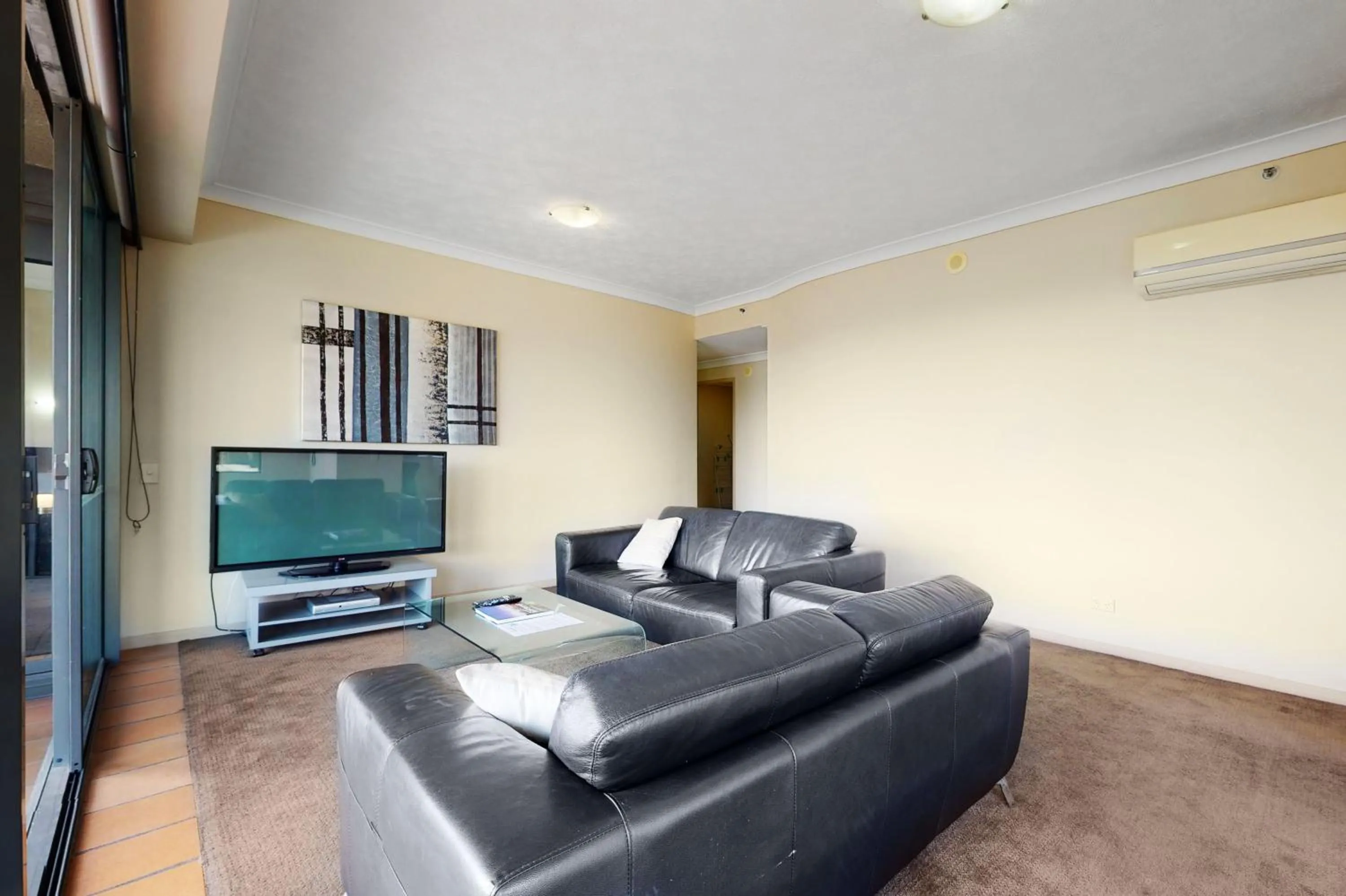 Communal lounge/ TV room in Bridgewater Apartments