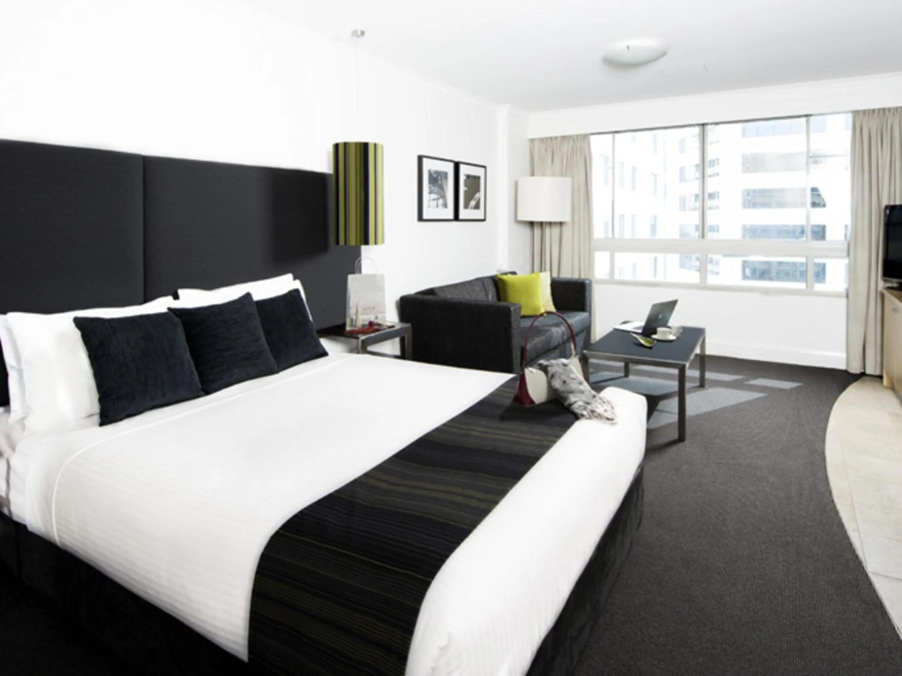 Bedroom, Bed in Mantra on Kent