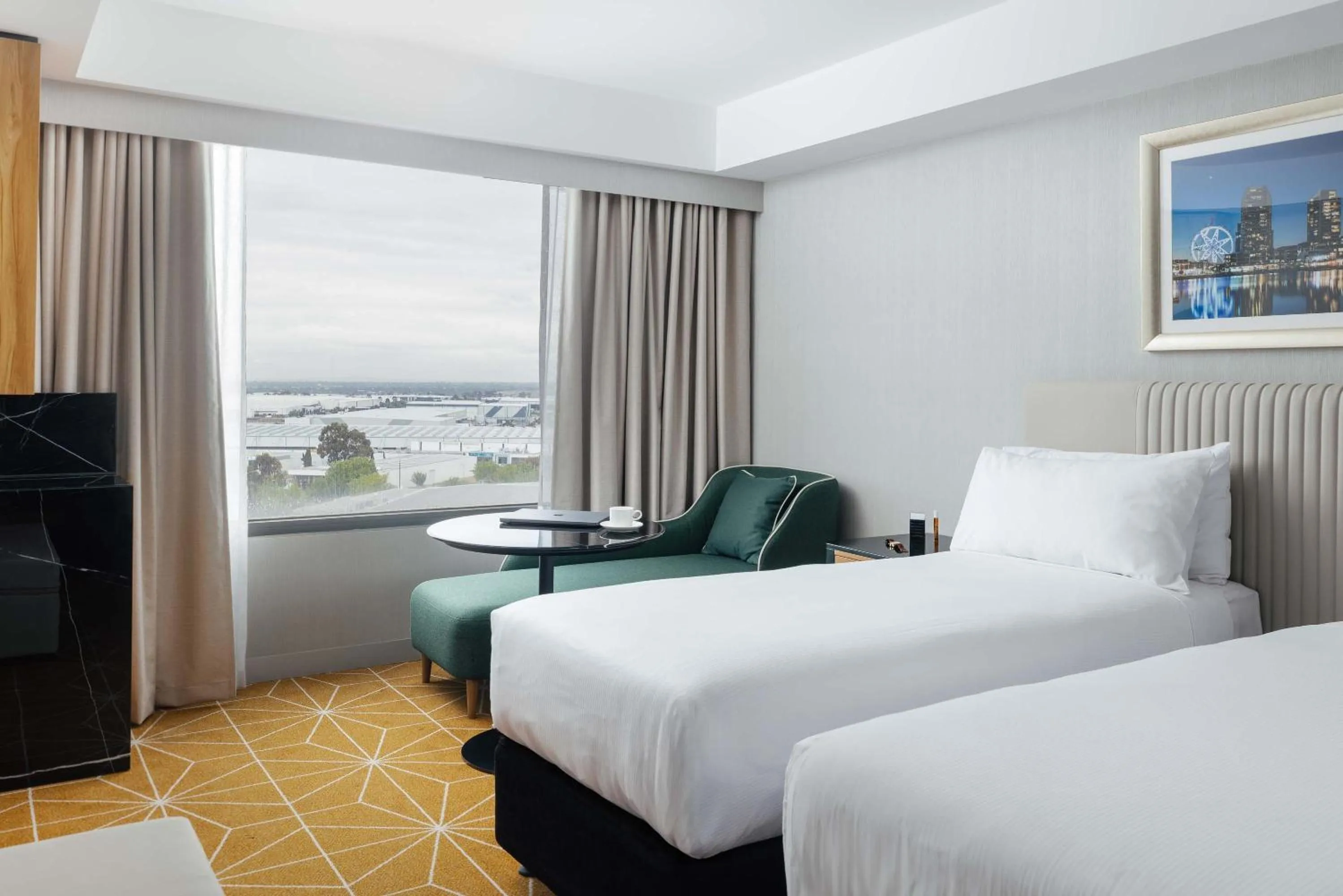 Bed in Mantra Melbourne Airport