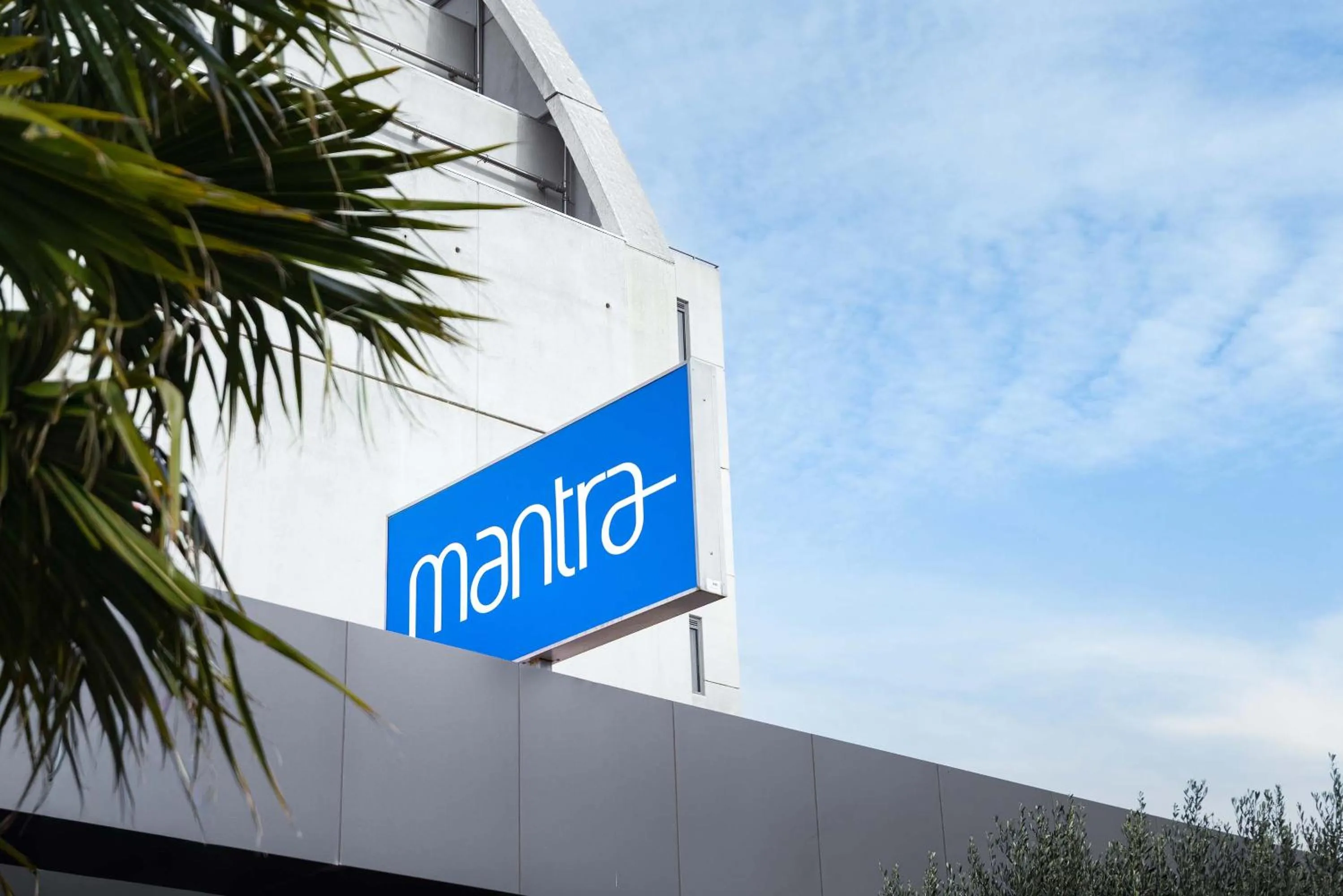 Property building in Mantra Melbourne Airport