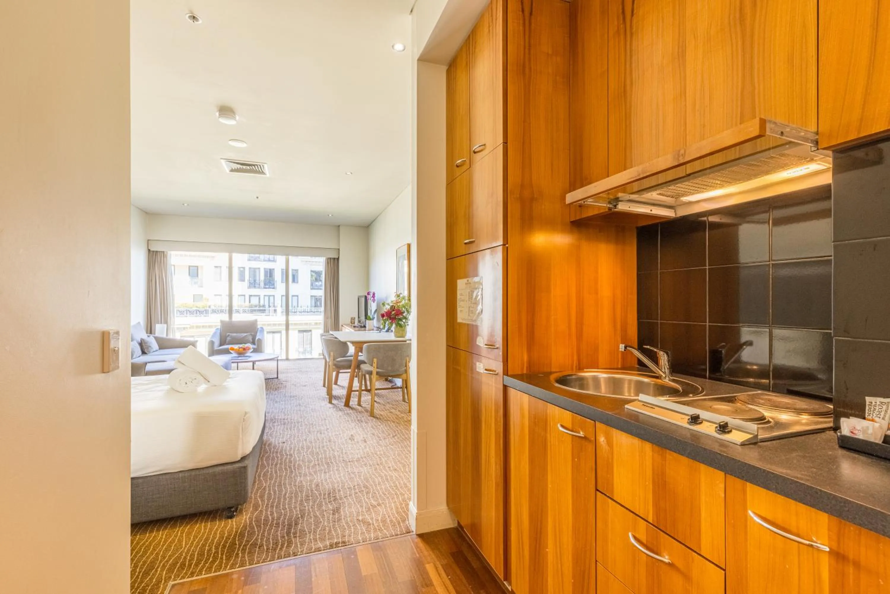 Kitchen or kitchenette in Seasons Botanic Gardens