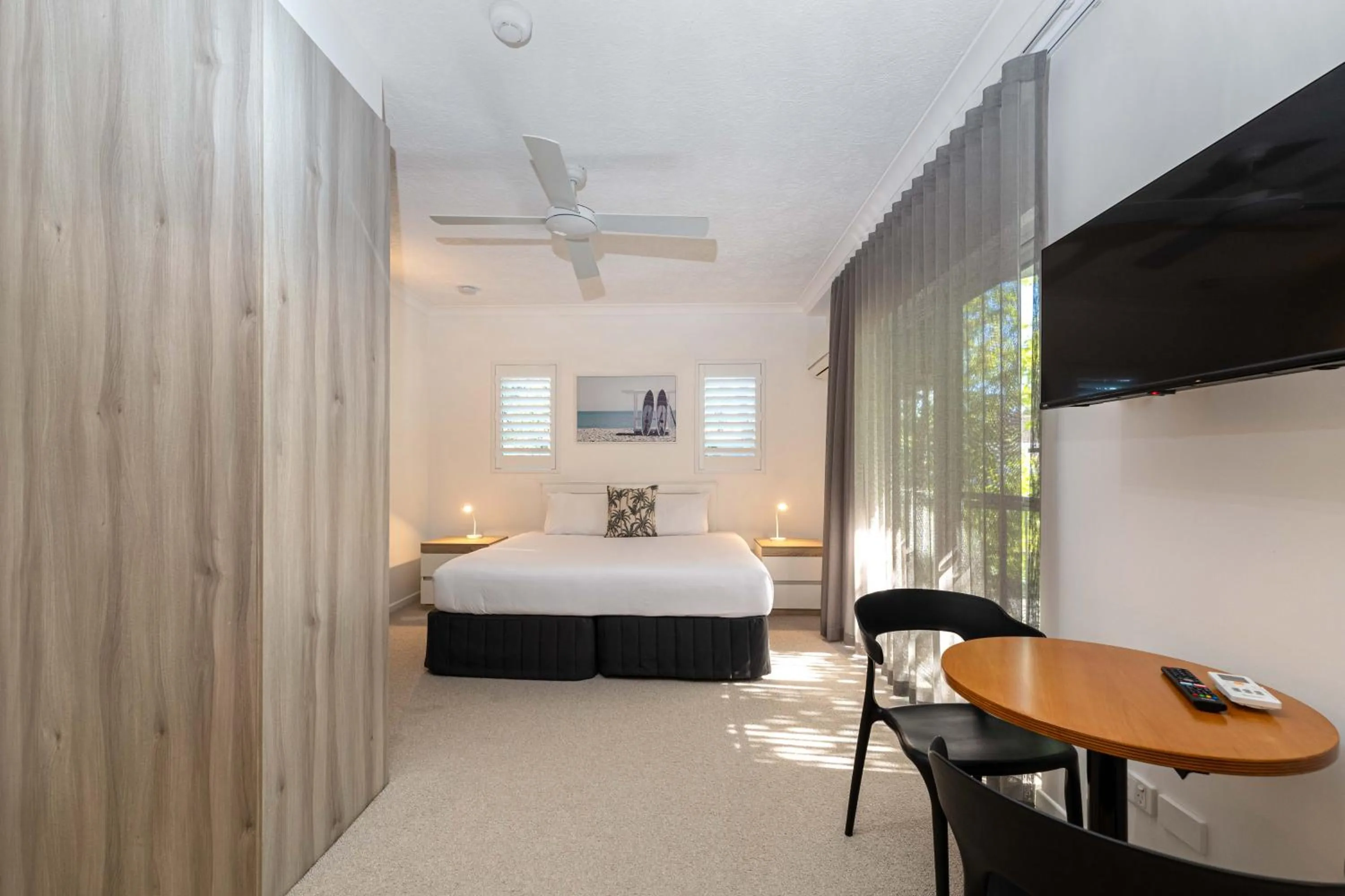 Bed in Twin Quays Noosa