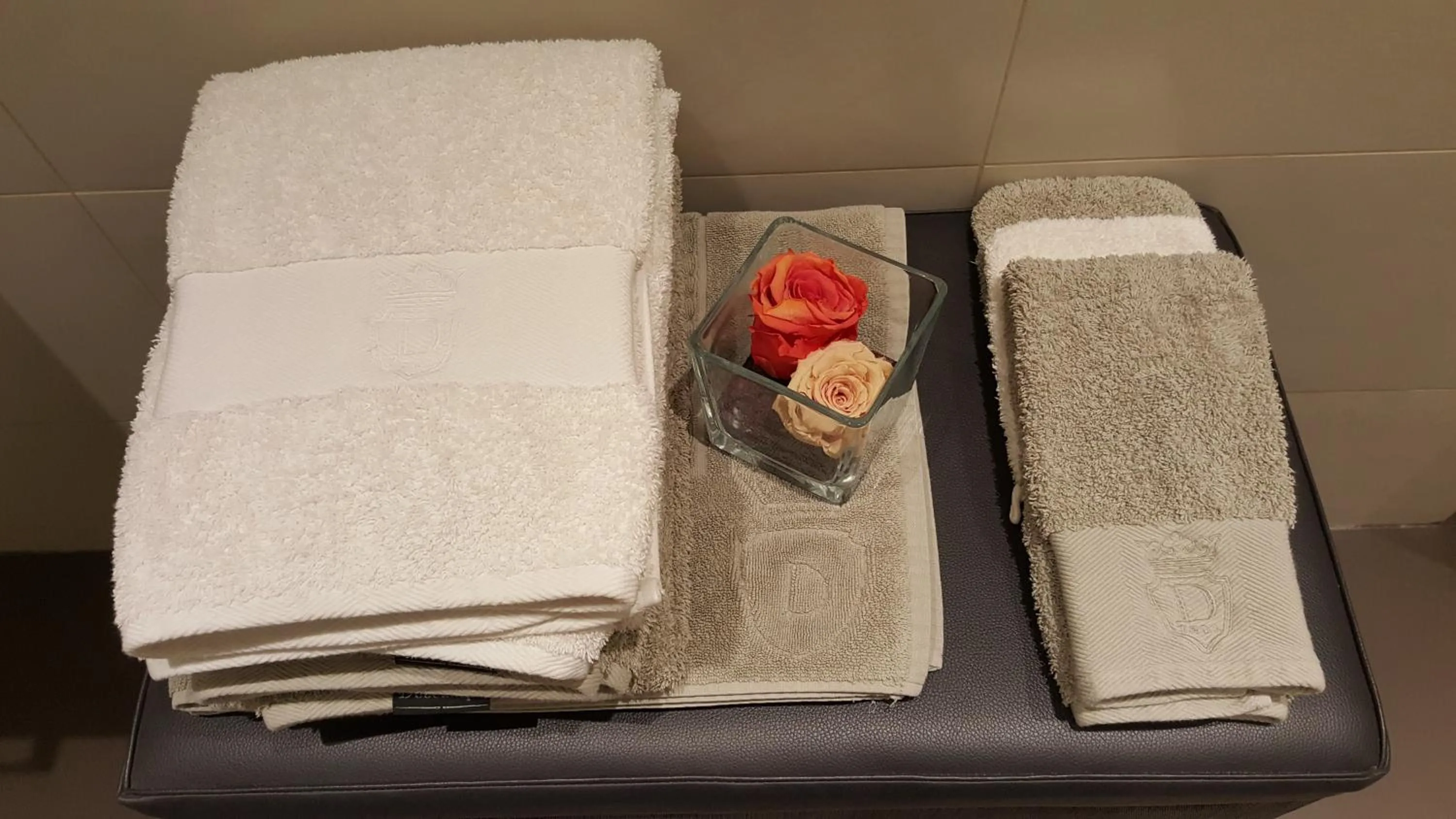 Bathroom in Assia & Nathalie - Luxury B&B MARAIS