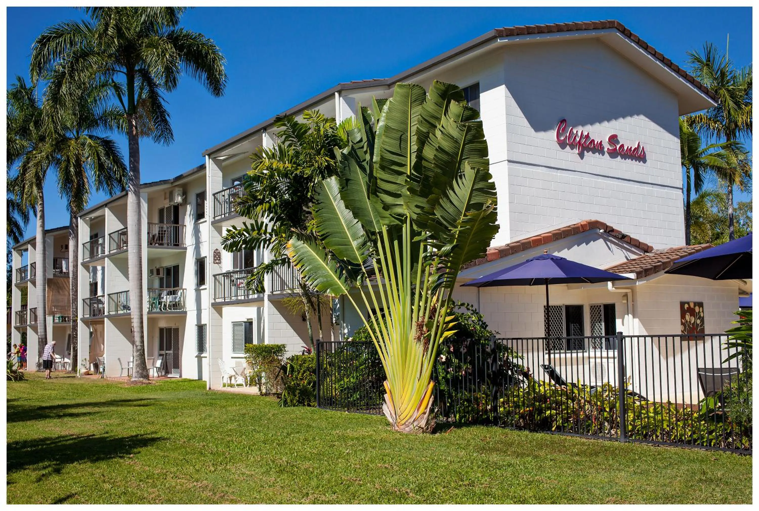 Area and facilities in Clifton Sands Holiday Units