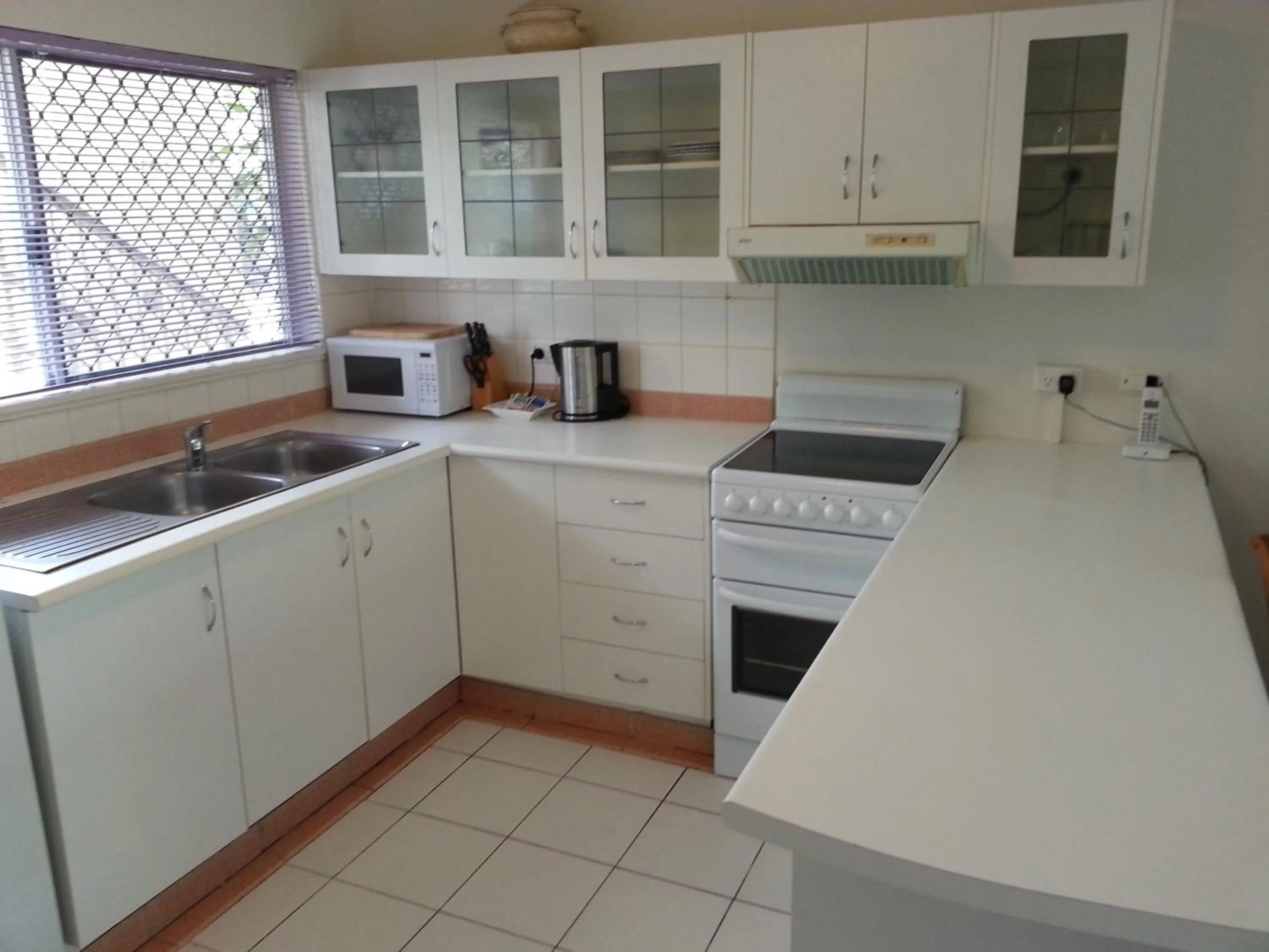 Kitchen or kitchenette in Clifton Sands Holiday Units