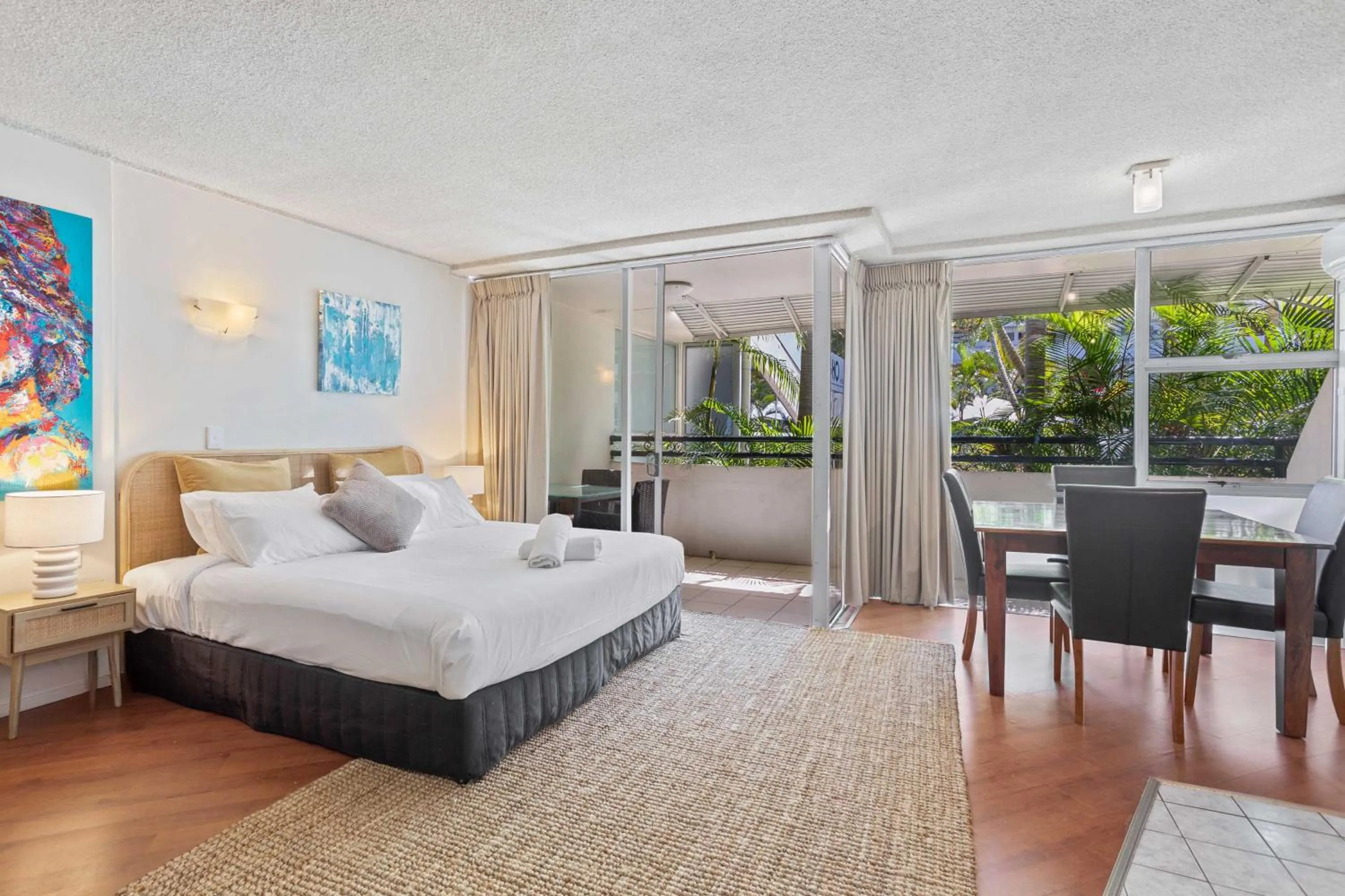 Bed in Hi Ho Beach Apartments on Broadbeach