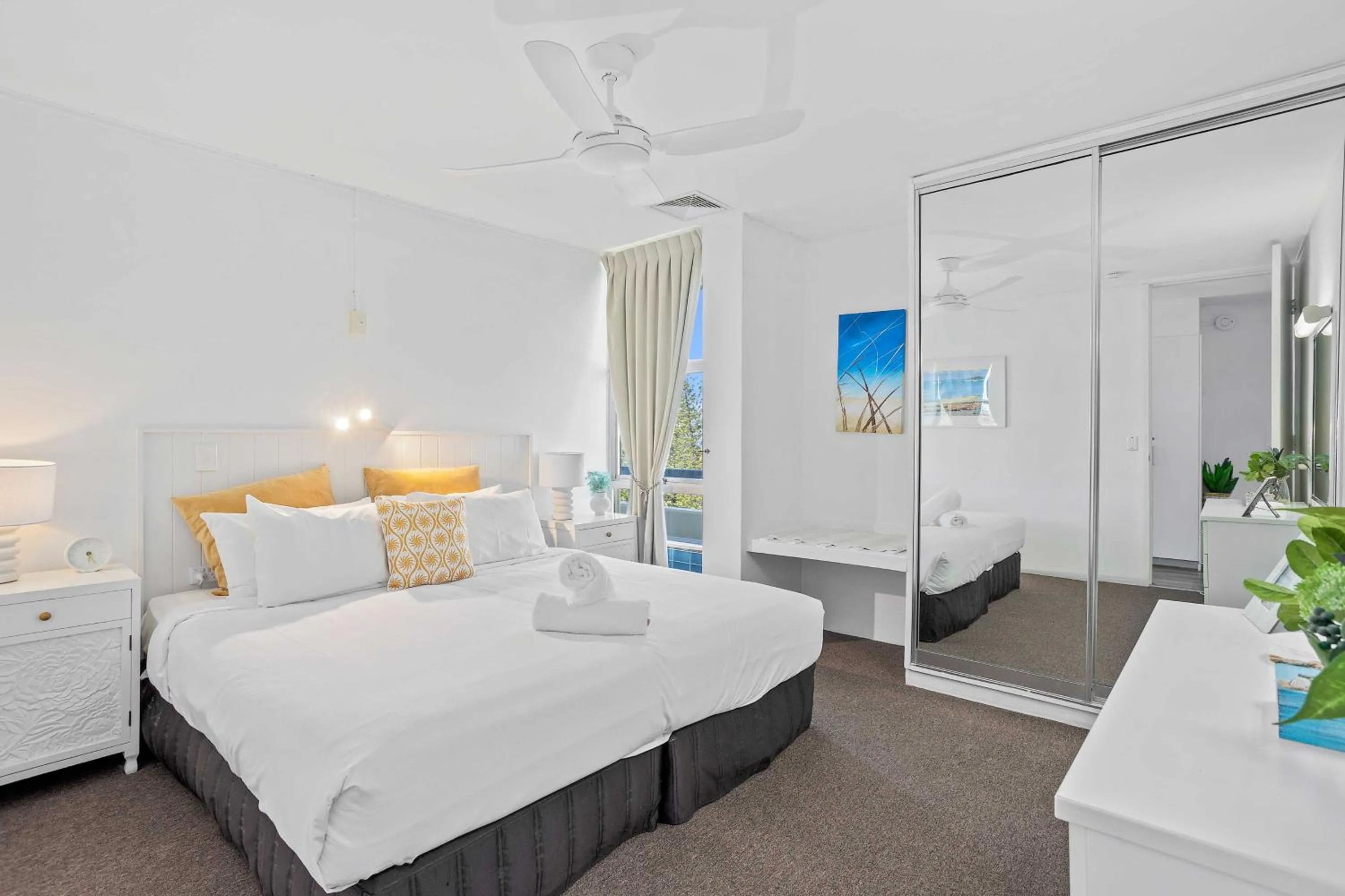 Bed in Hi Ho Beach Apartments on Broadbeach