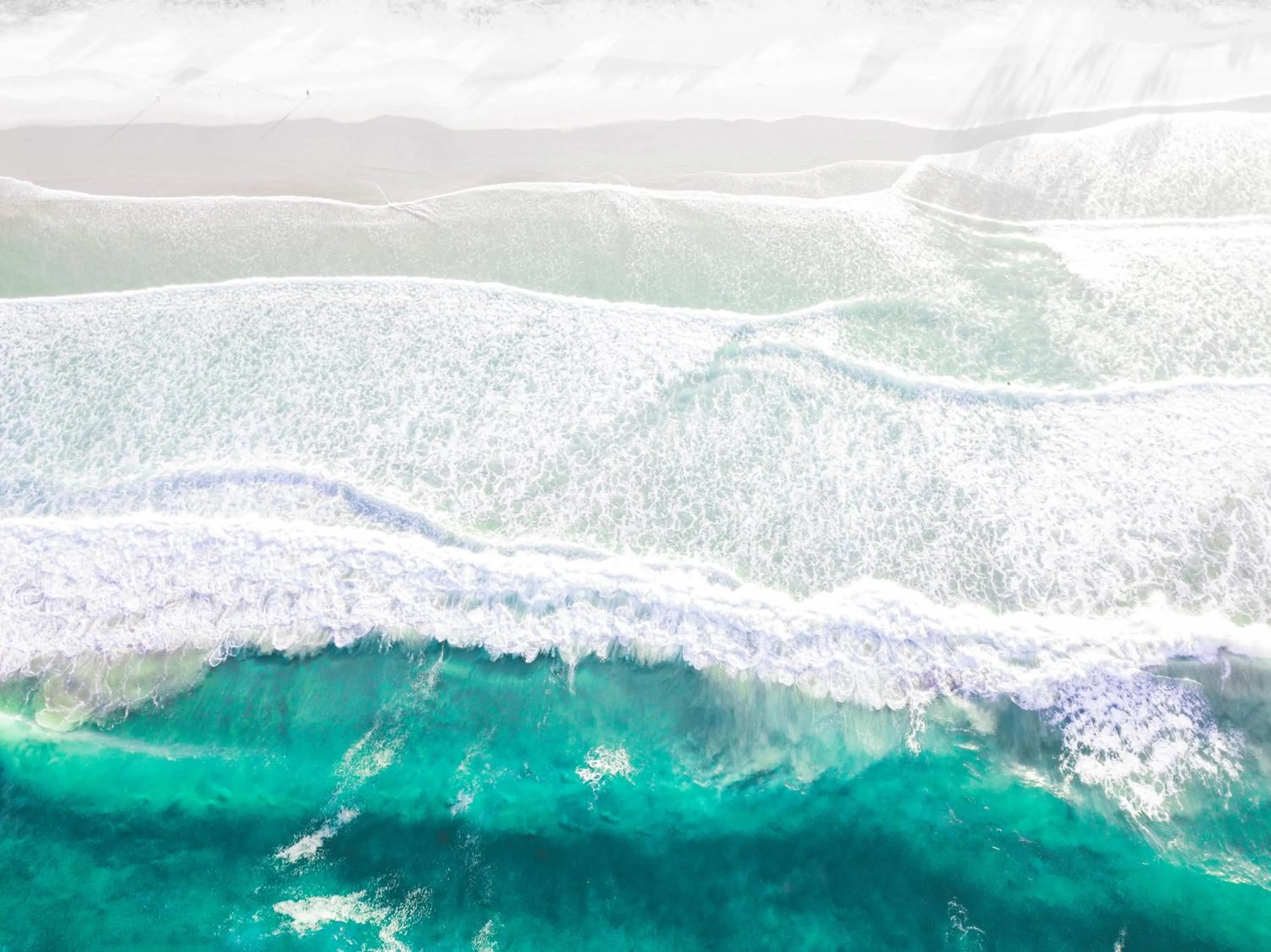 Property building in Hi Ho Beach Apartments on Broadbeach