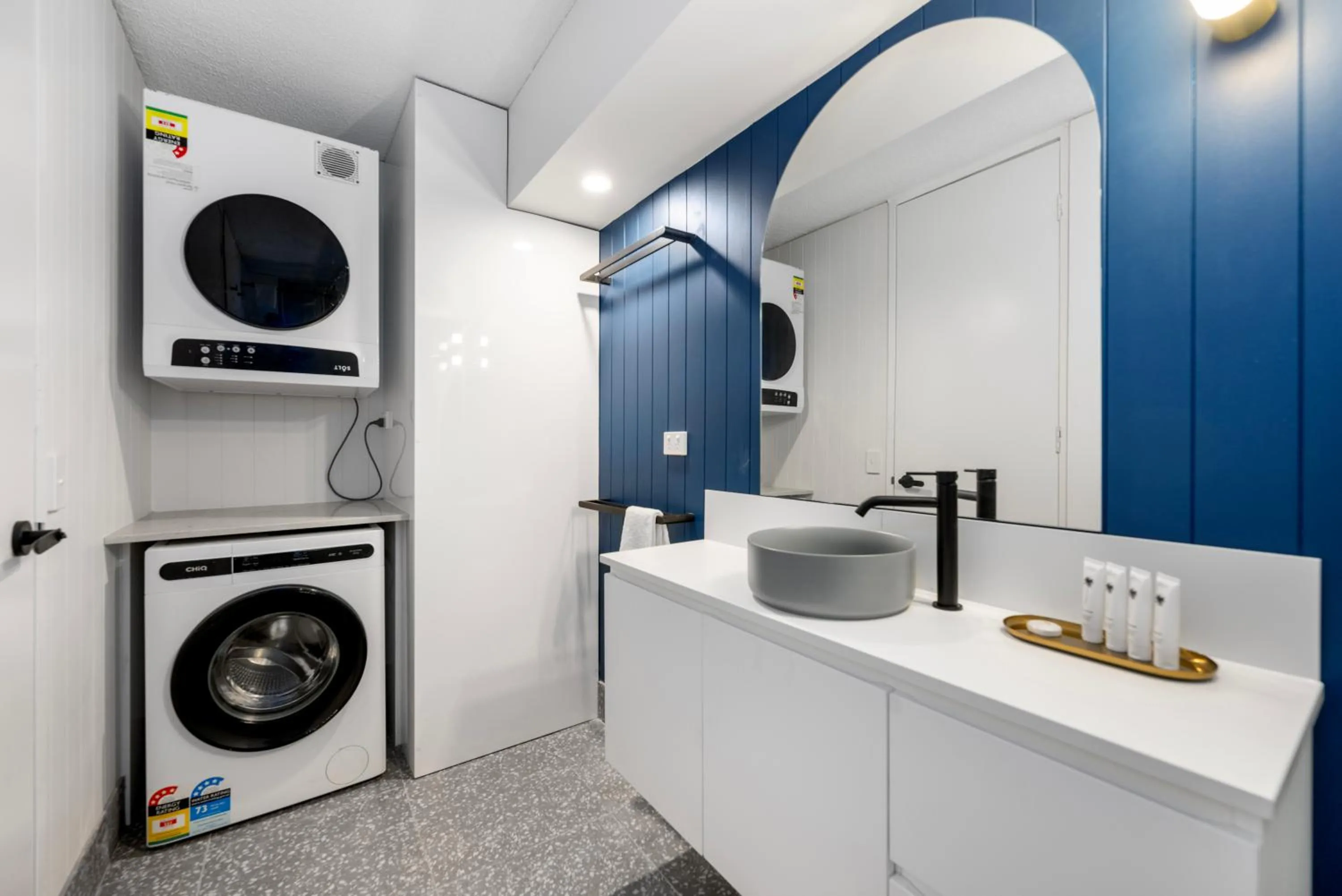 Bathroom in Hi Ho Beach Apartments on Broadbeach