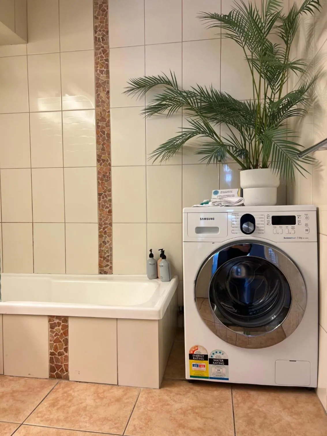 Hi Ho Beach Apartments on Broadbeach