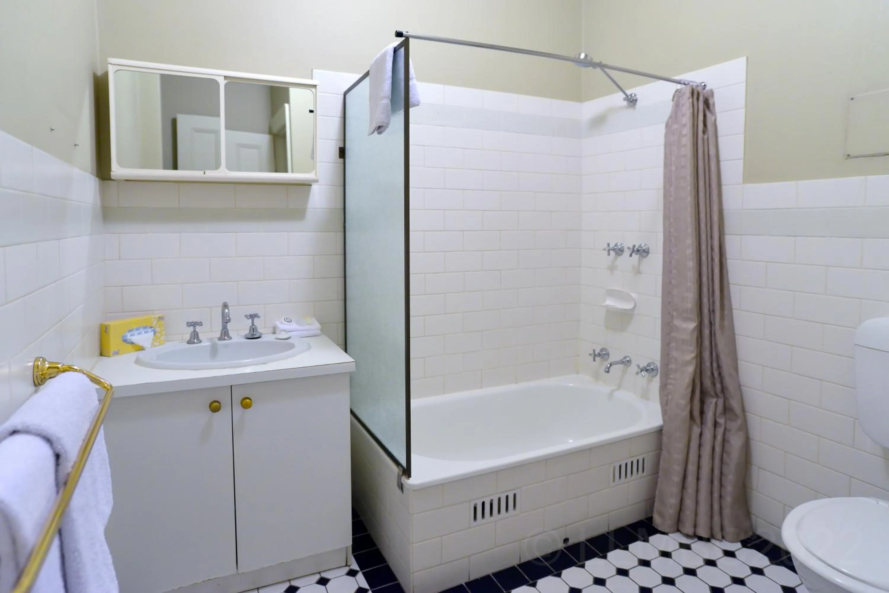 Bathroom in Adelaide Mansions Apartments