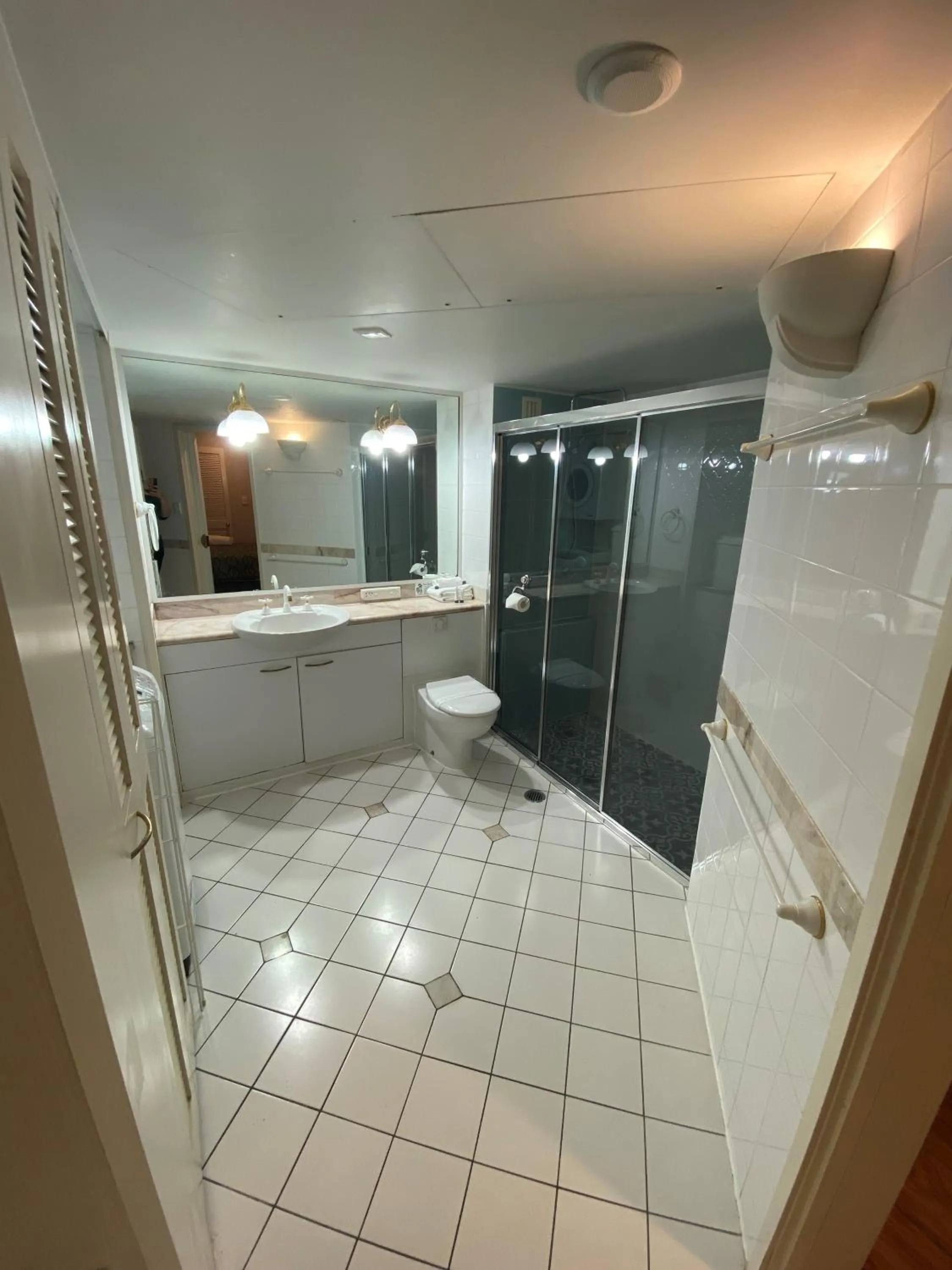 Bathroom in Il Palazzo Holiday Apartments