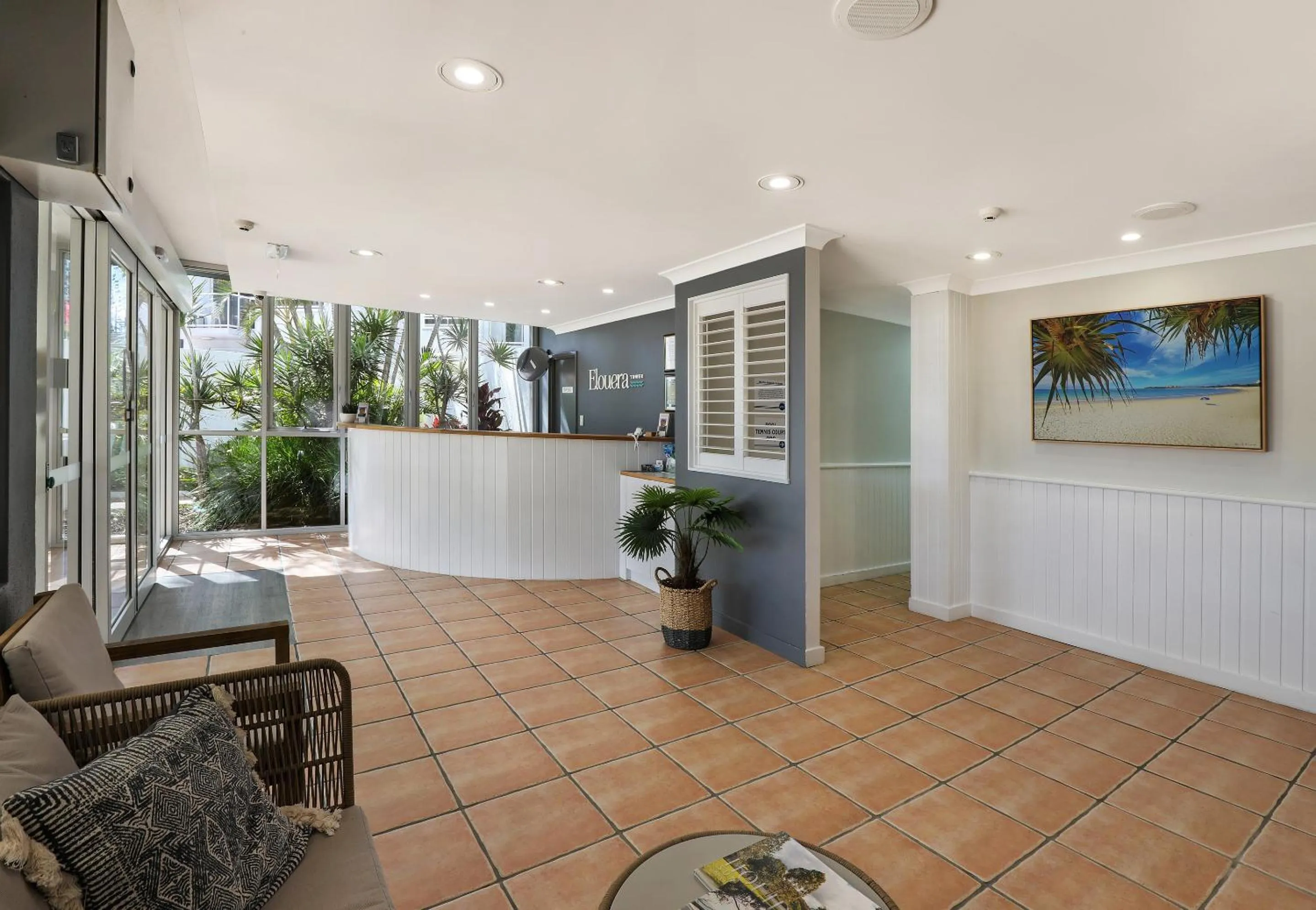 Lobby or reception in Elouera Tower