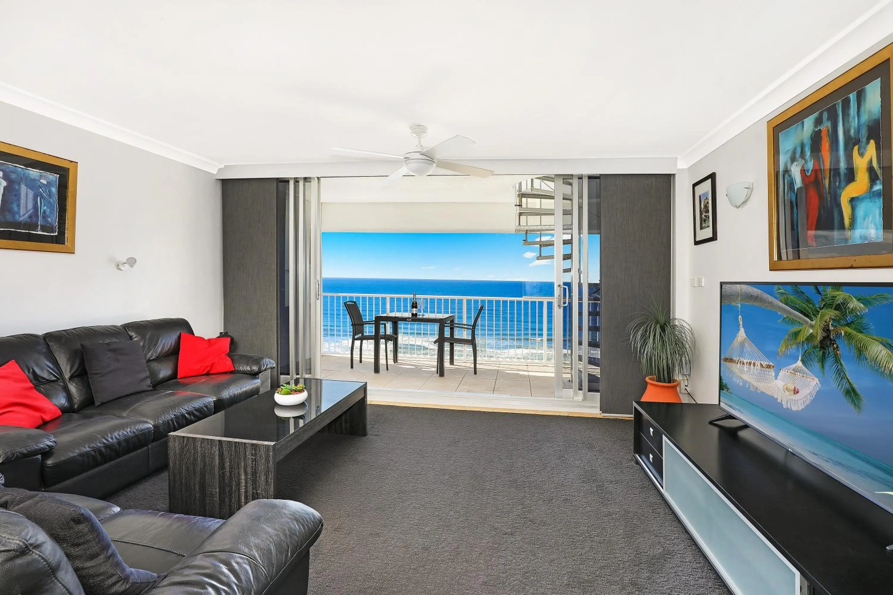 Living room in Elouera Tower