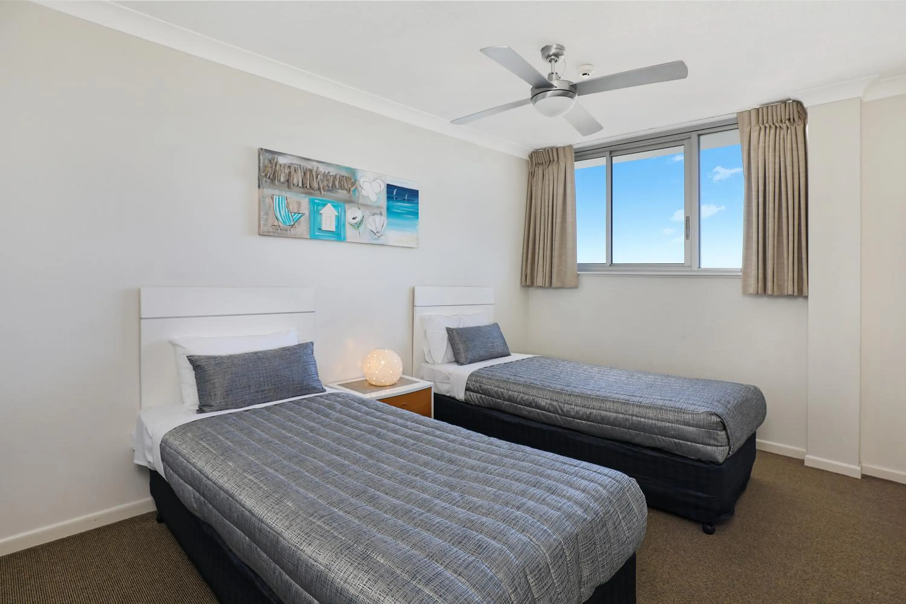 Bed in Elouera Tower