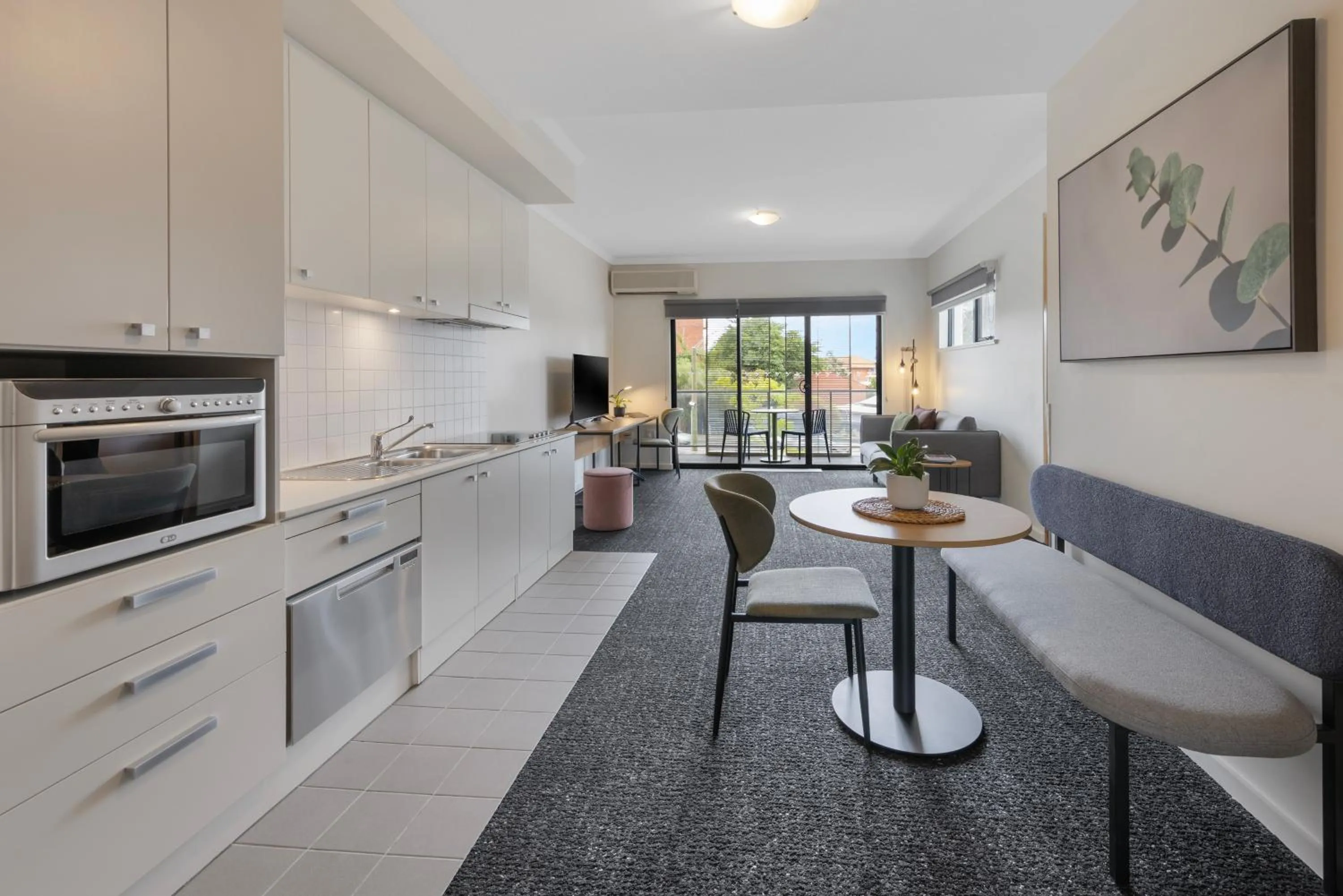 TV and multimedia in Quest on Rheola