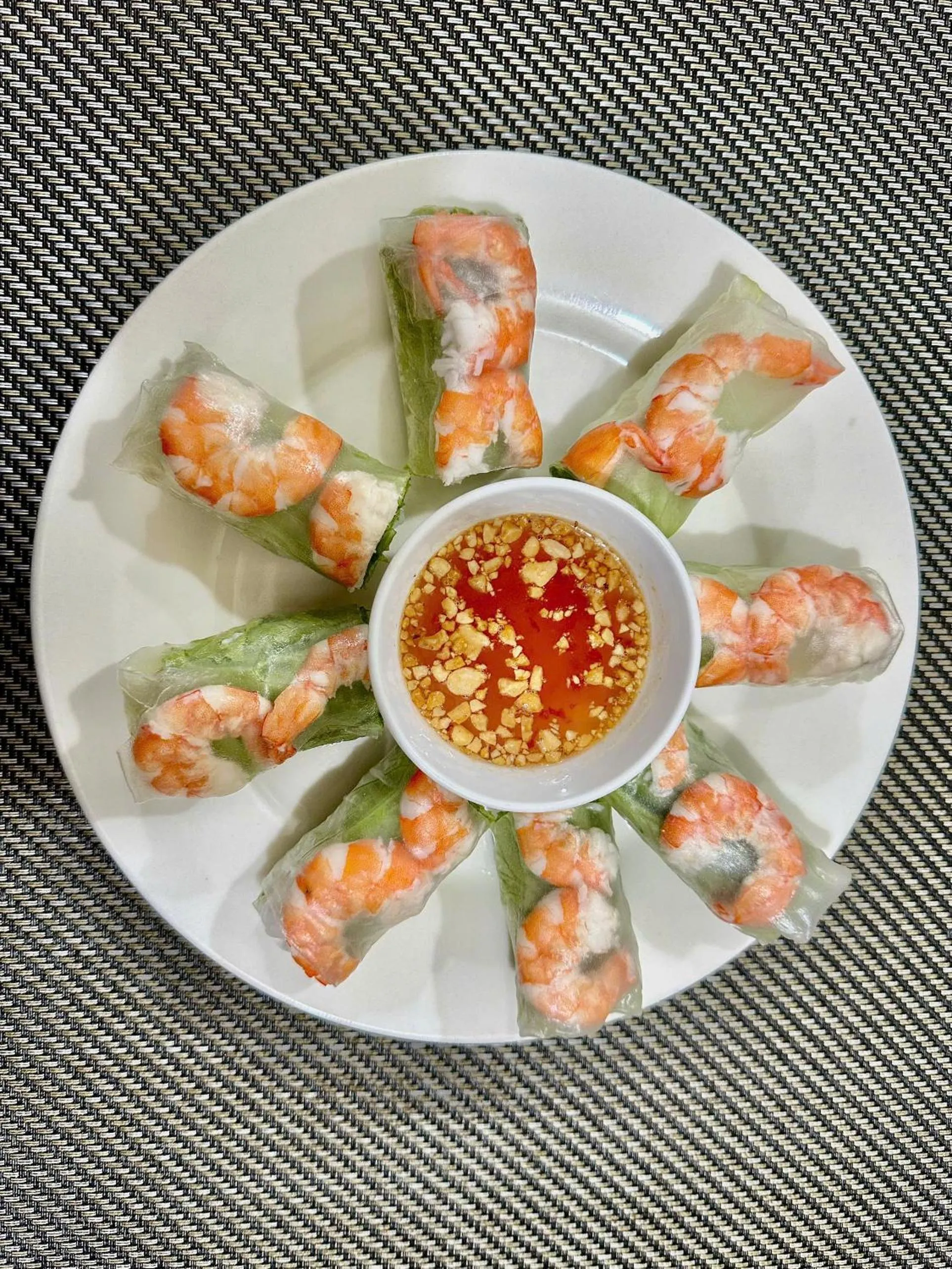 Restaurant/places to eat in Sunlight Bungalow