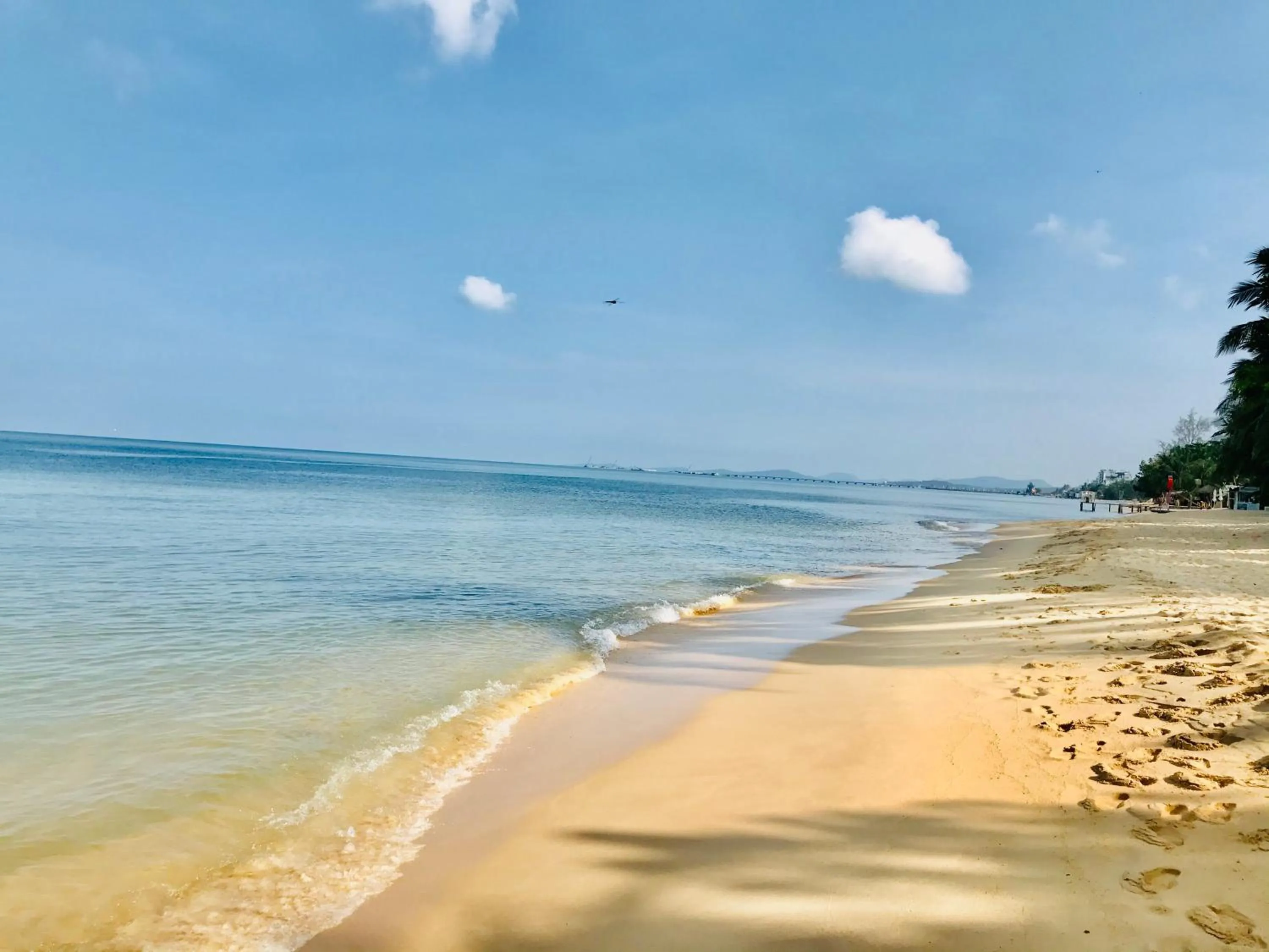 Beach in Sunlight Bungalow