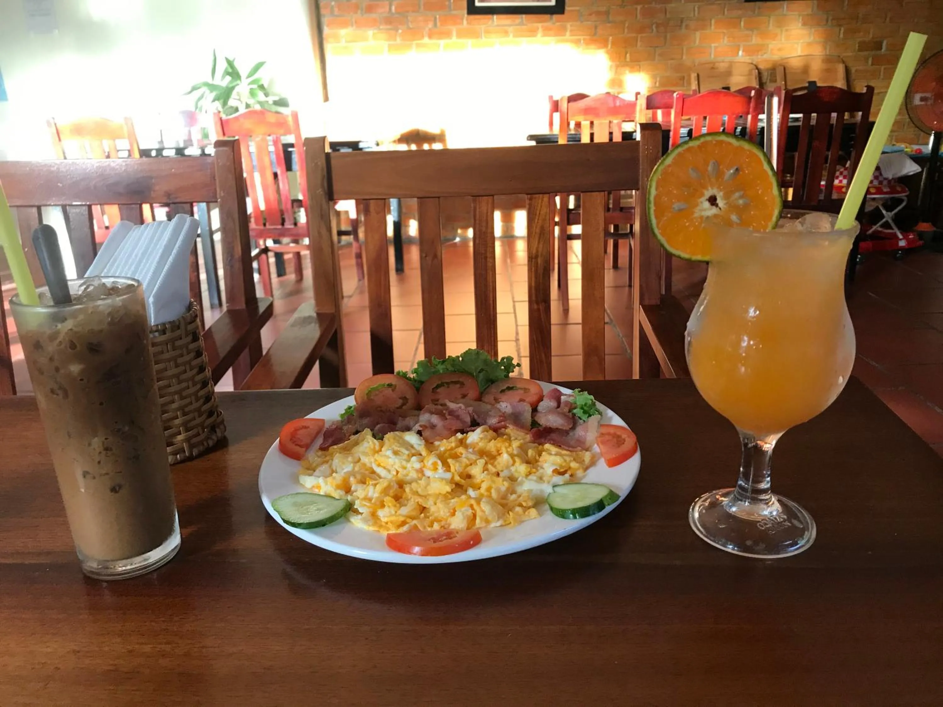 Food and drinks in Sunlight Bungalow