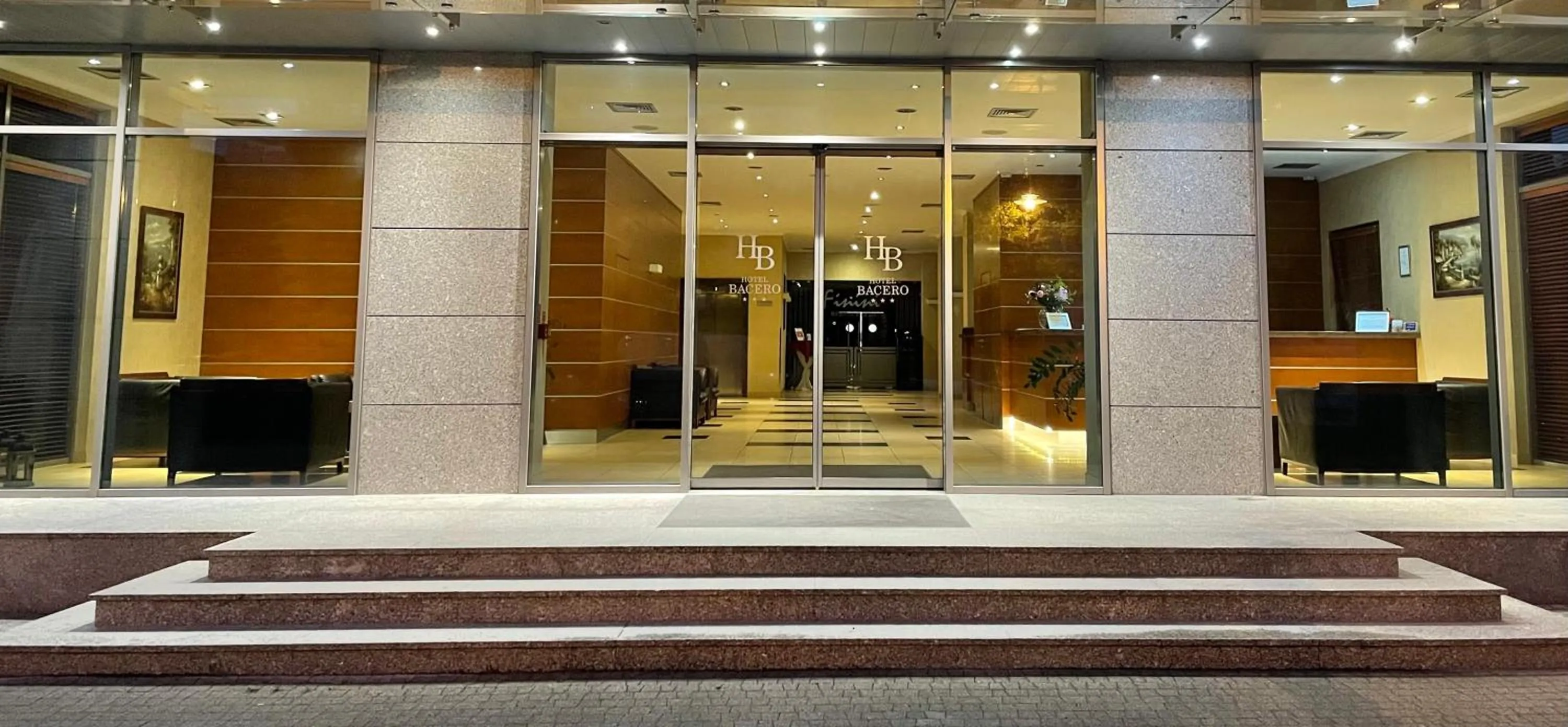 Facade/entrance in Premium Hotel Bacero Wrocław