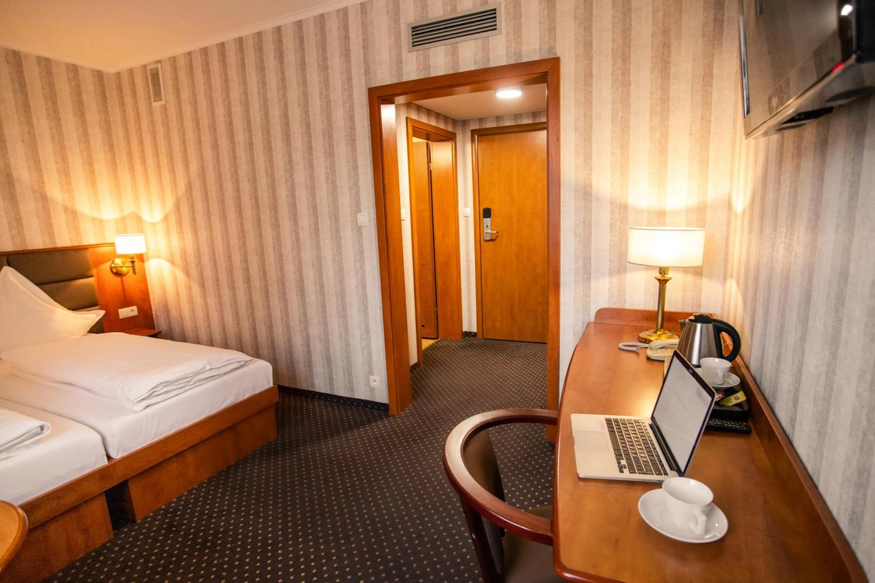 Photo of the whole room, Bed in Premium Hotel Bacero Wrocław