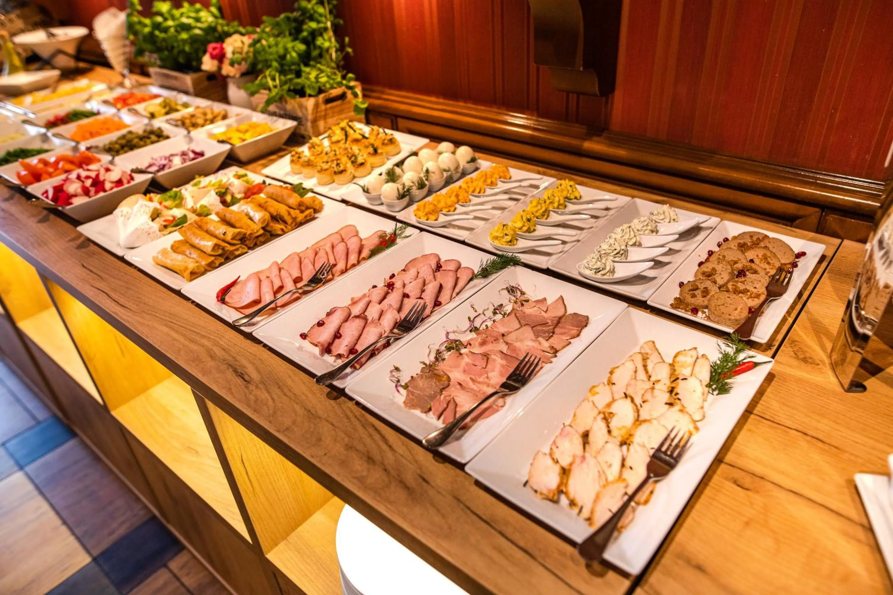 Buffet breakfast in Premium Hotel Bacero Wrocław