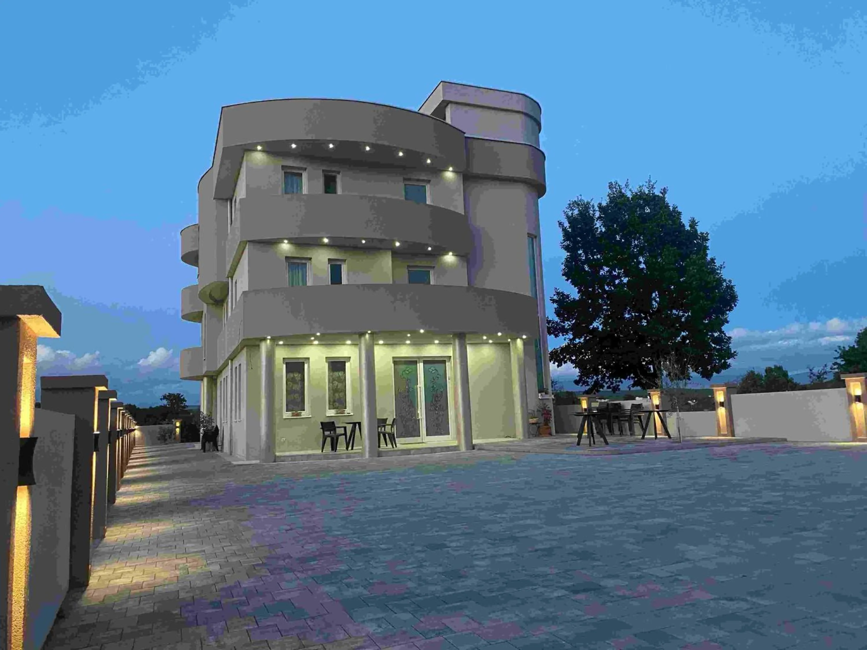 Property building in Villa Flowers