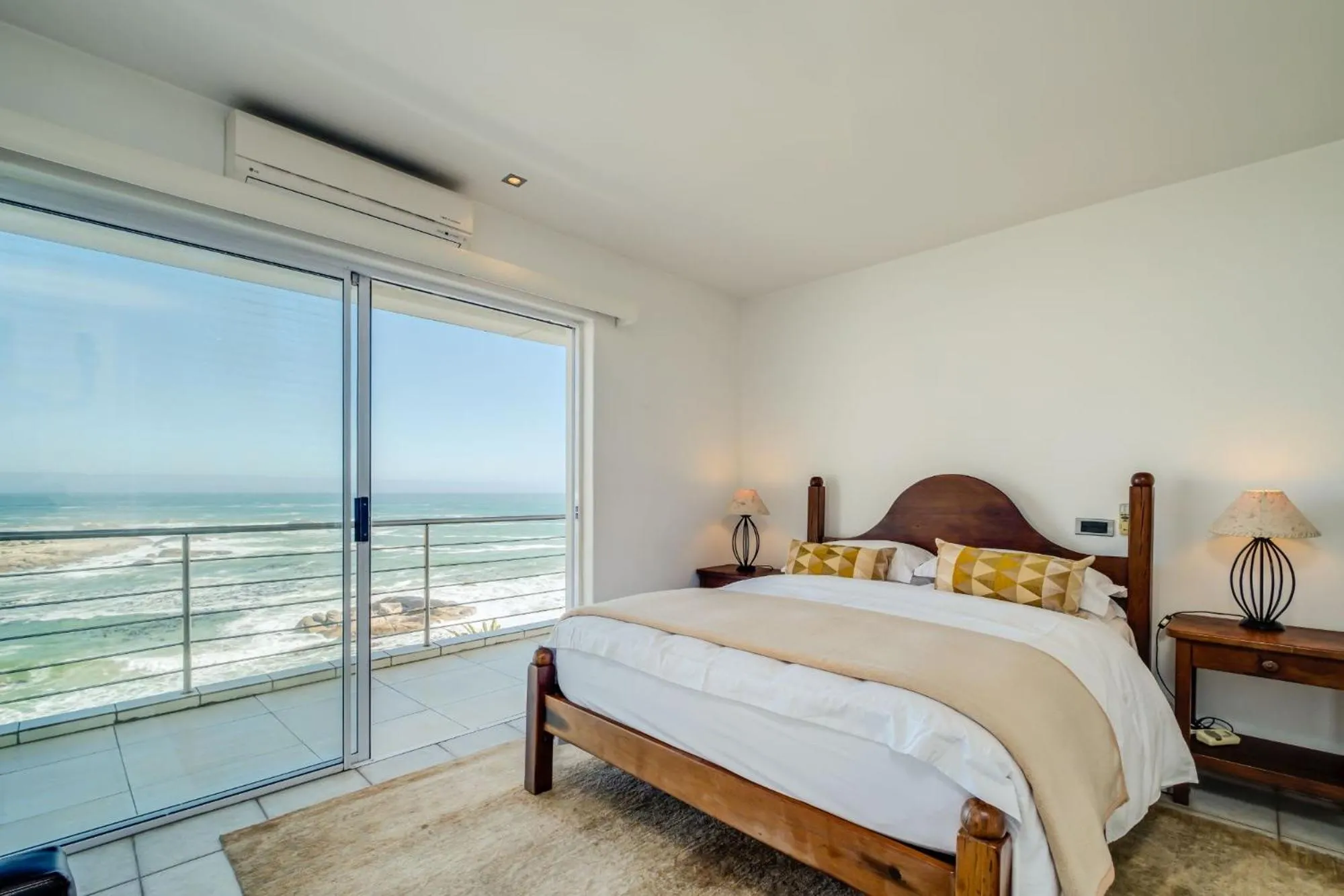 Bed in Camps Bay Terrace Penthouse
