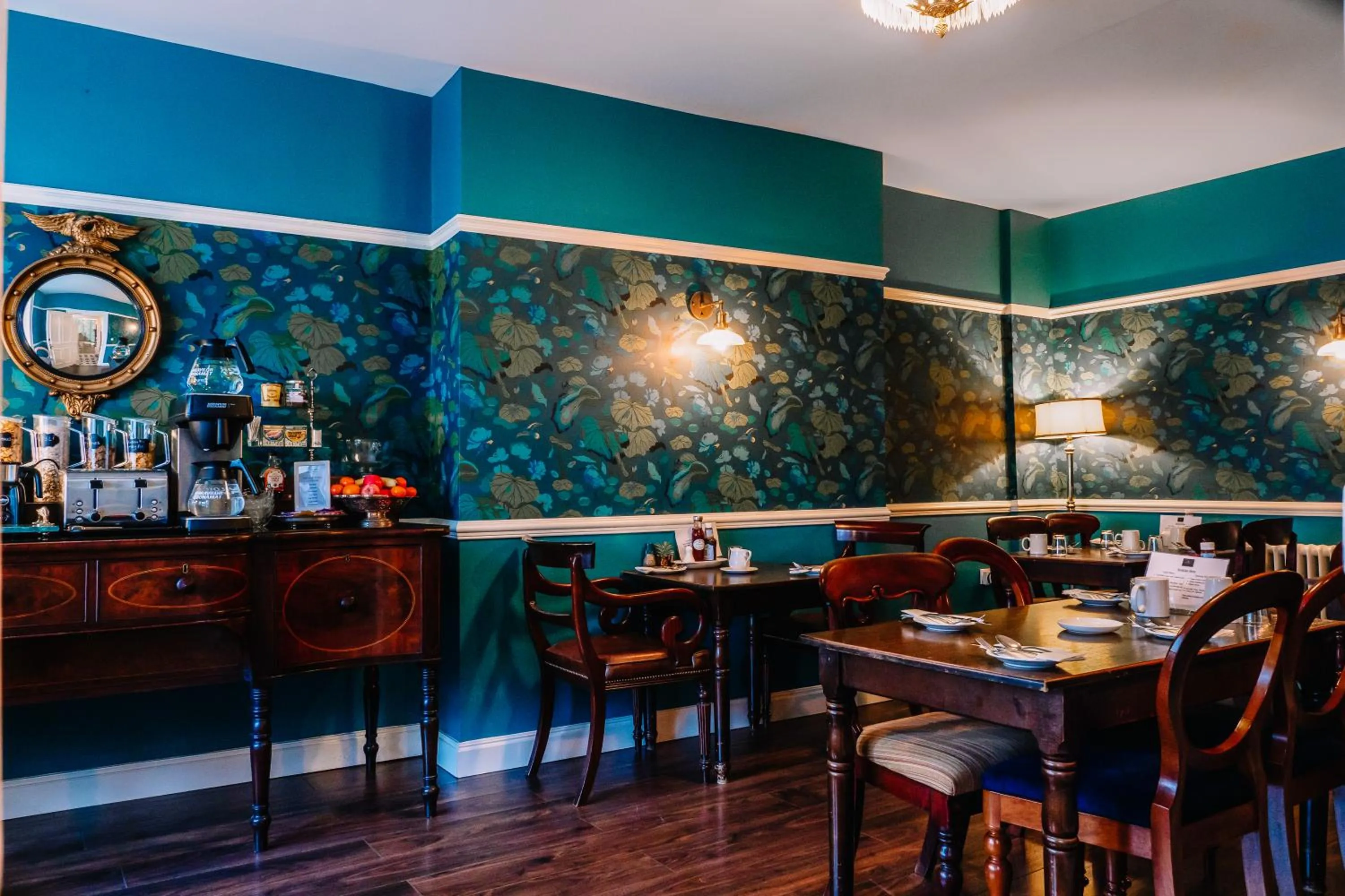 Dining area in Ralph's