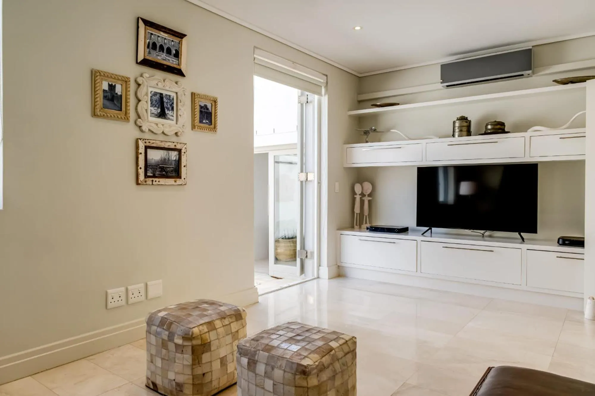 Living room in Villa Olivier