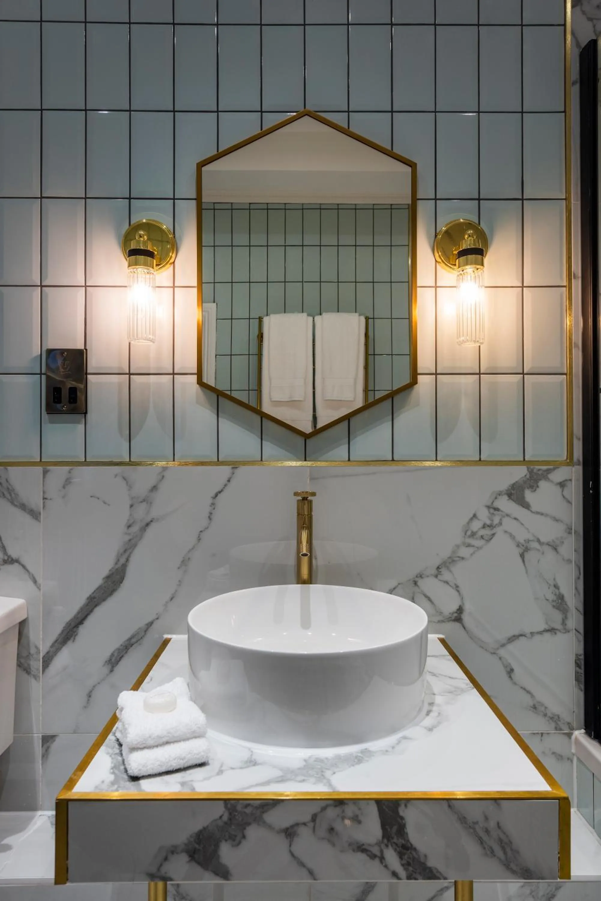 Bathroom in The George Hotel