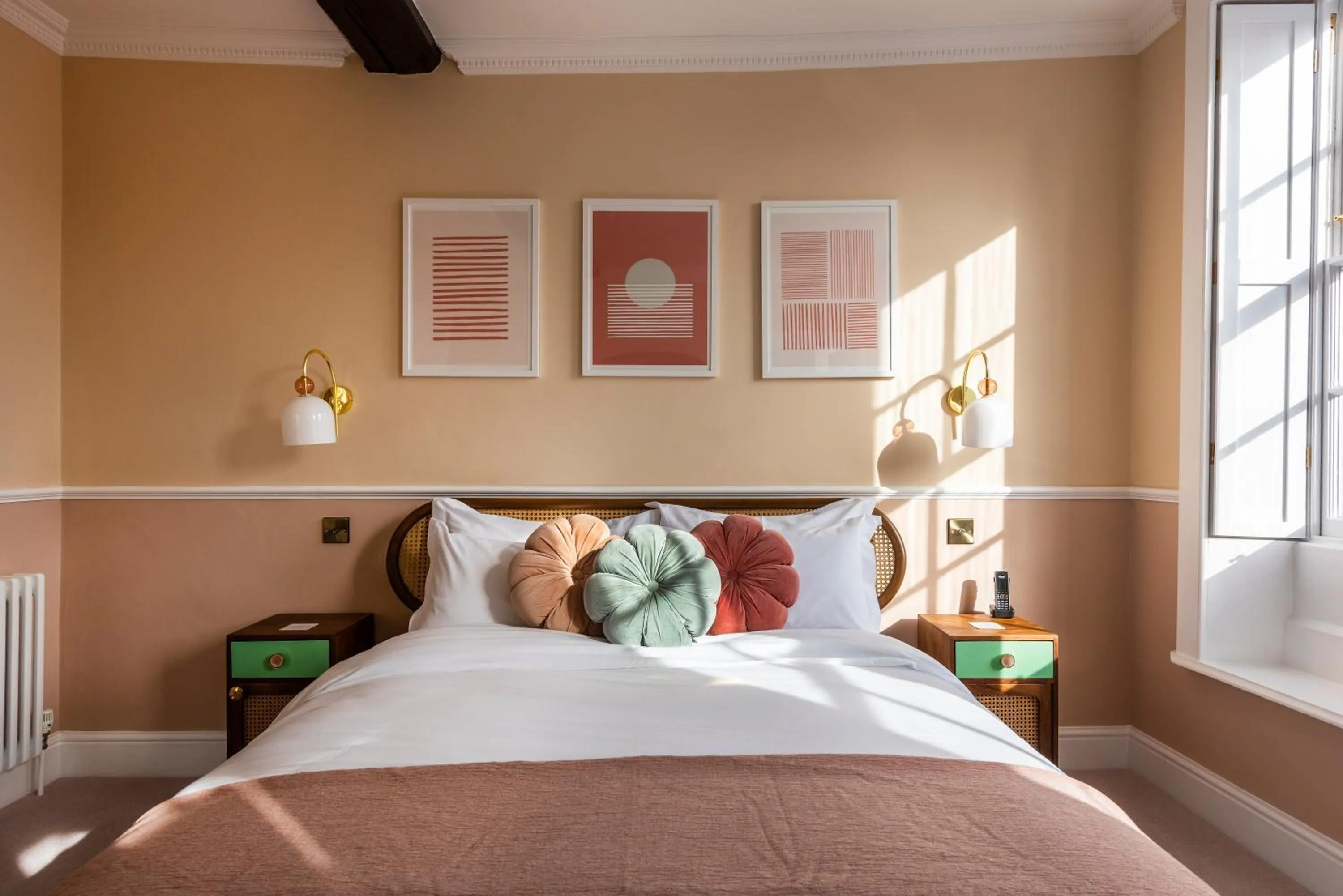 Bedroom, Bed in The George Hotel