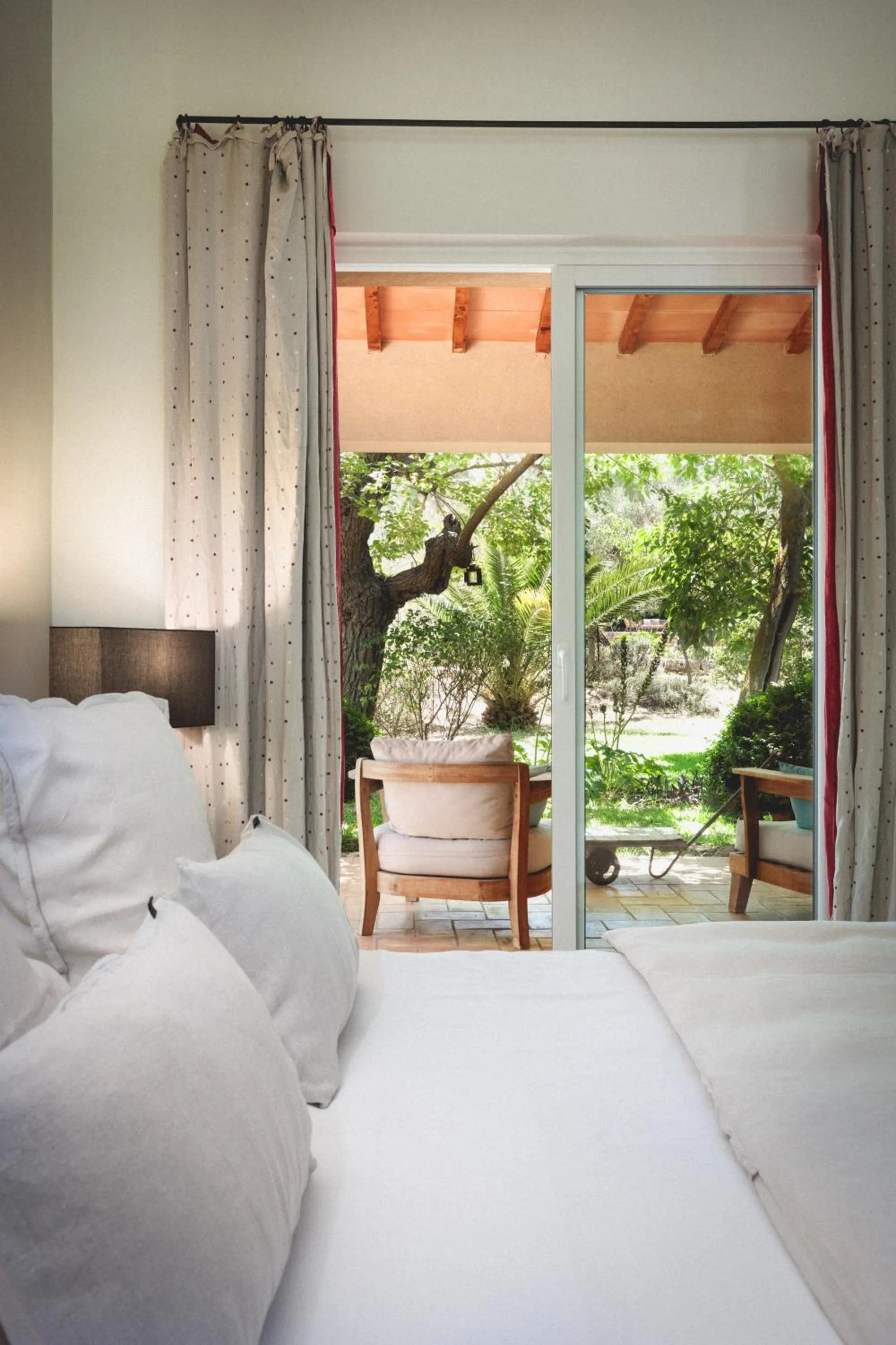 Patio, Bed in Bastide Sainte Trinide