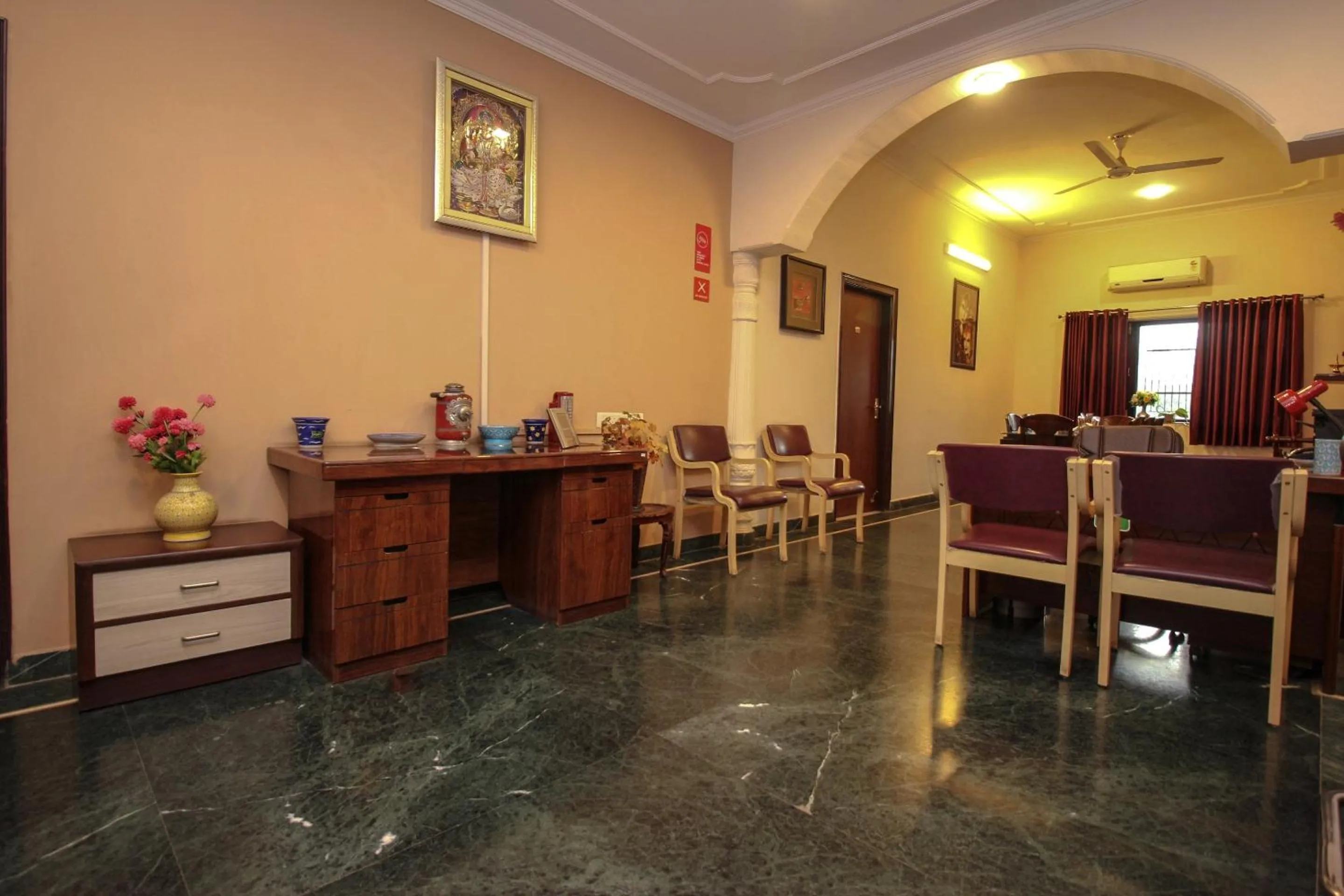 Lobby or reception in Hotel O Jaipur Stays