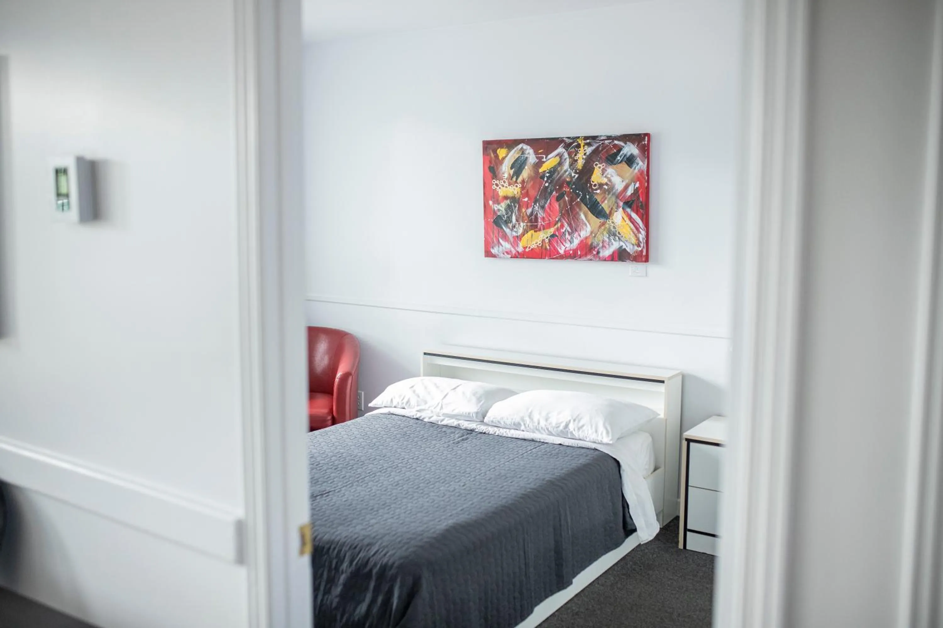 Bedroom, Bed in Motel Et Condo Chez Charley