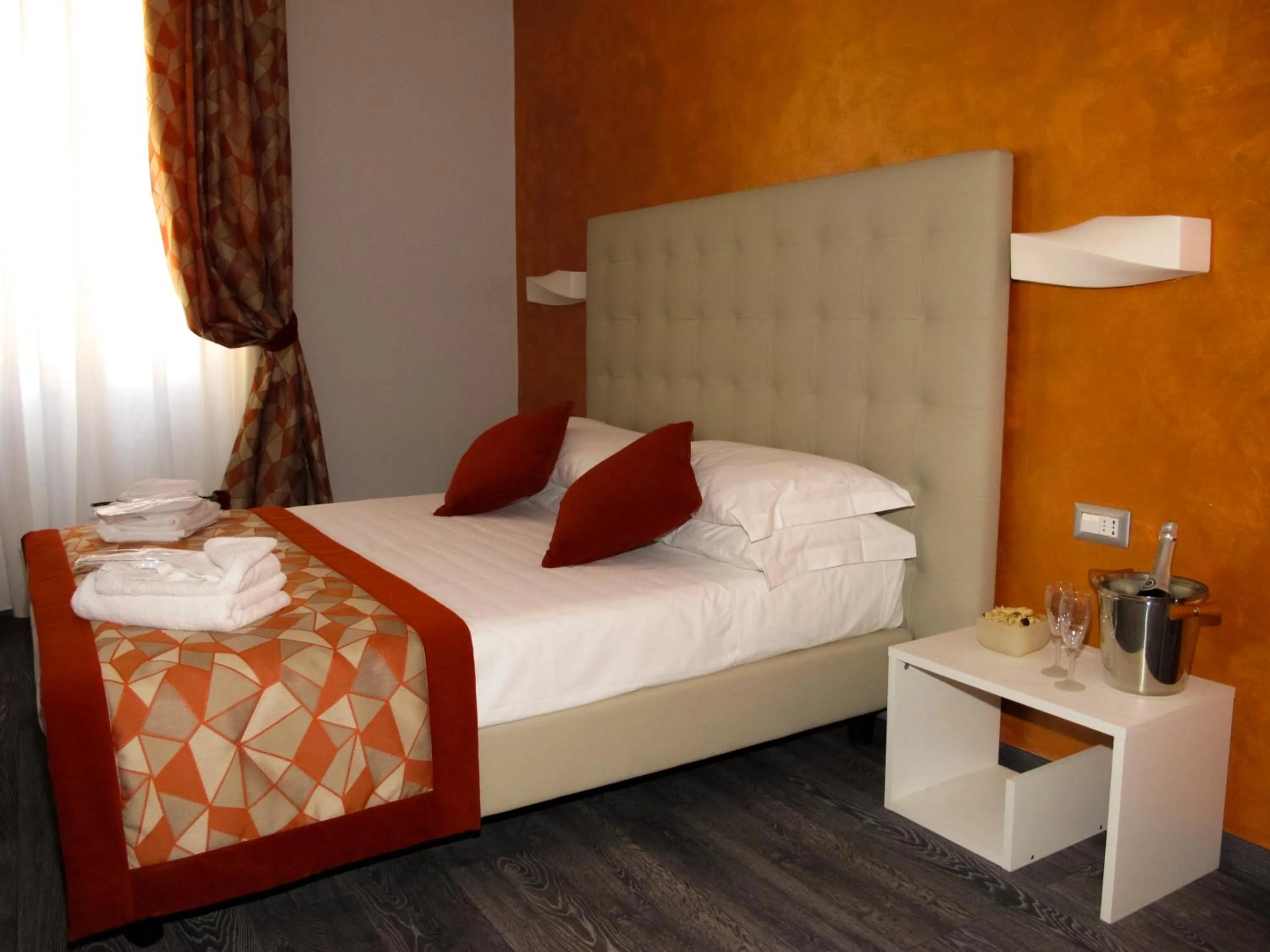 Bedroom, Bed in Roma Veneto Relais