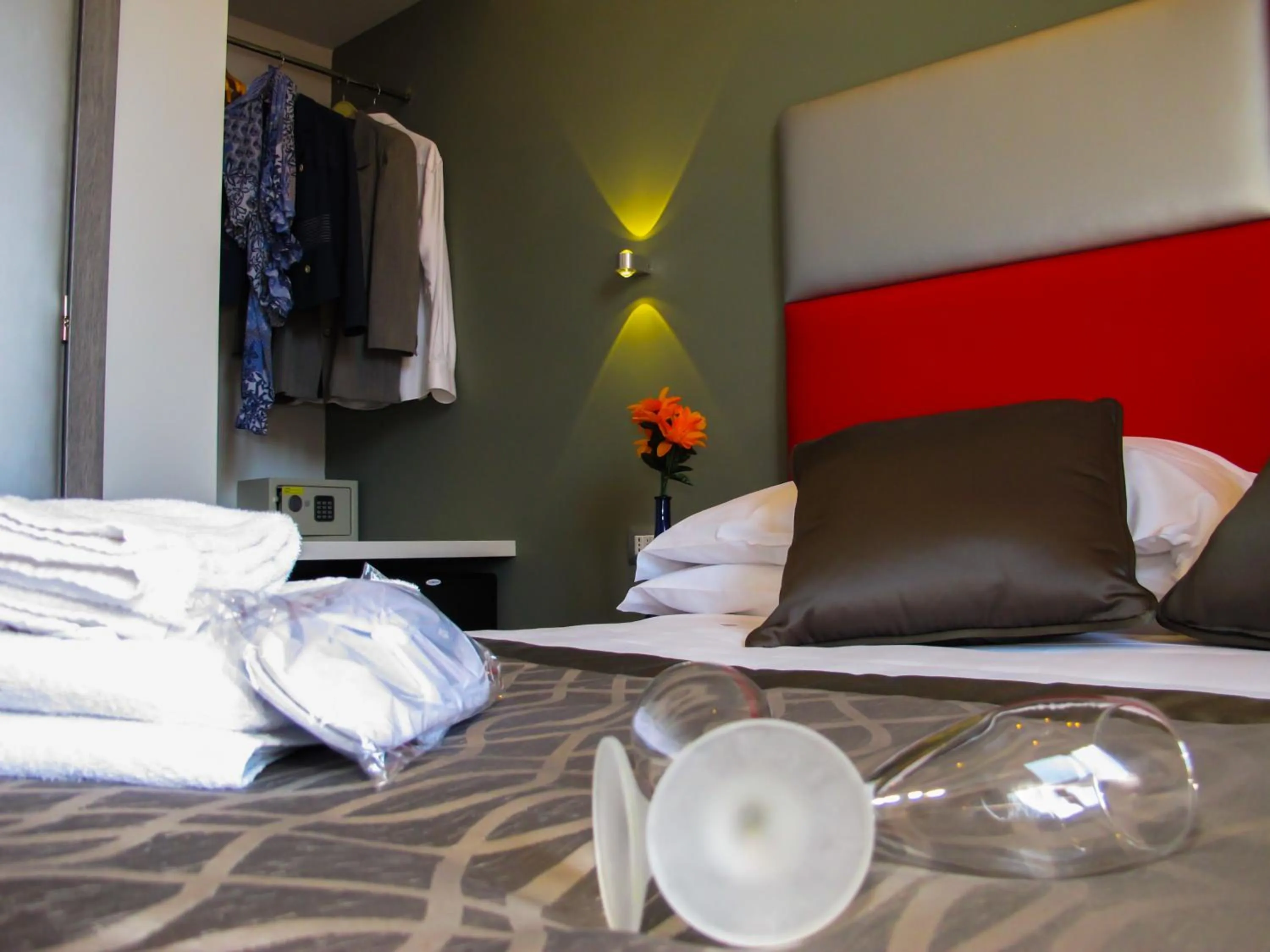 Photo of the whole room, Bed in Roma Veneto Relais