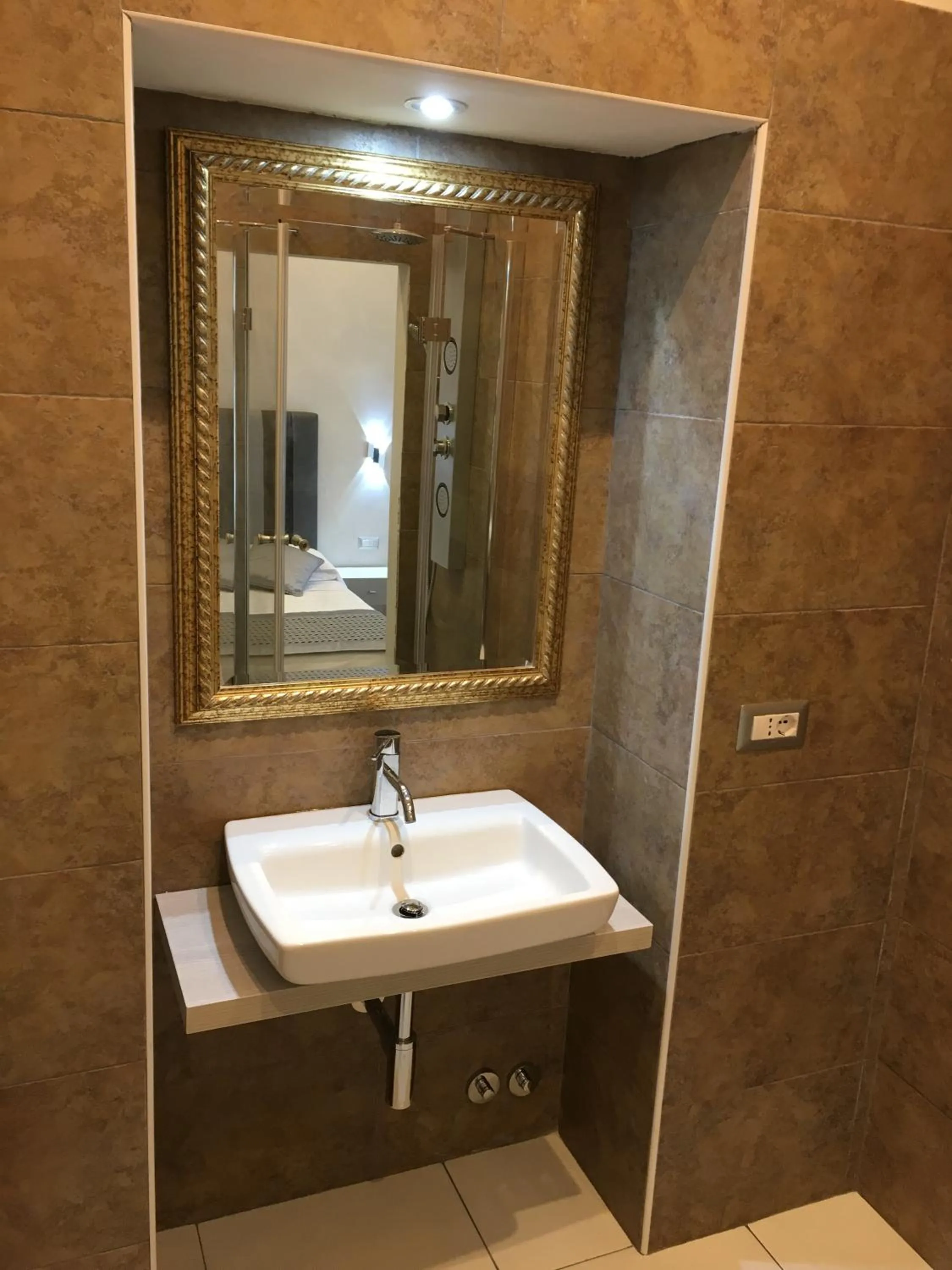 Bathroom in Roma Veneto Relais