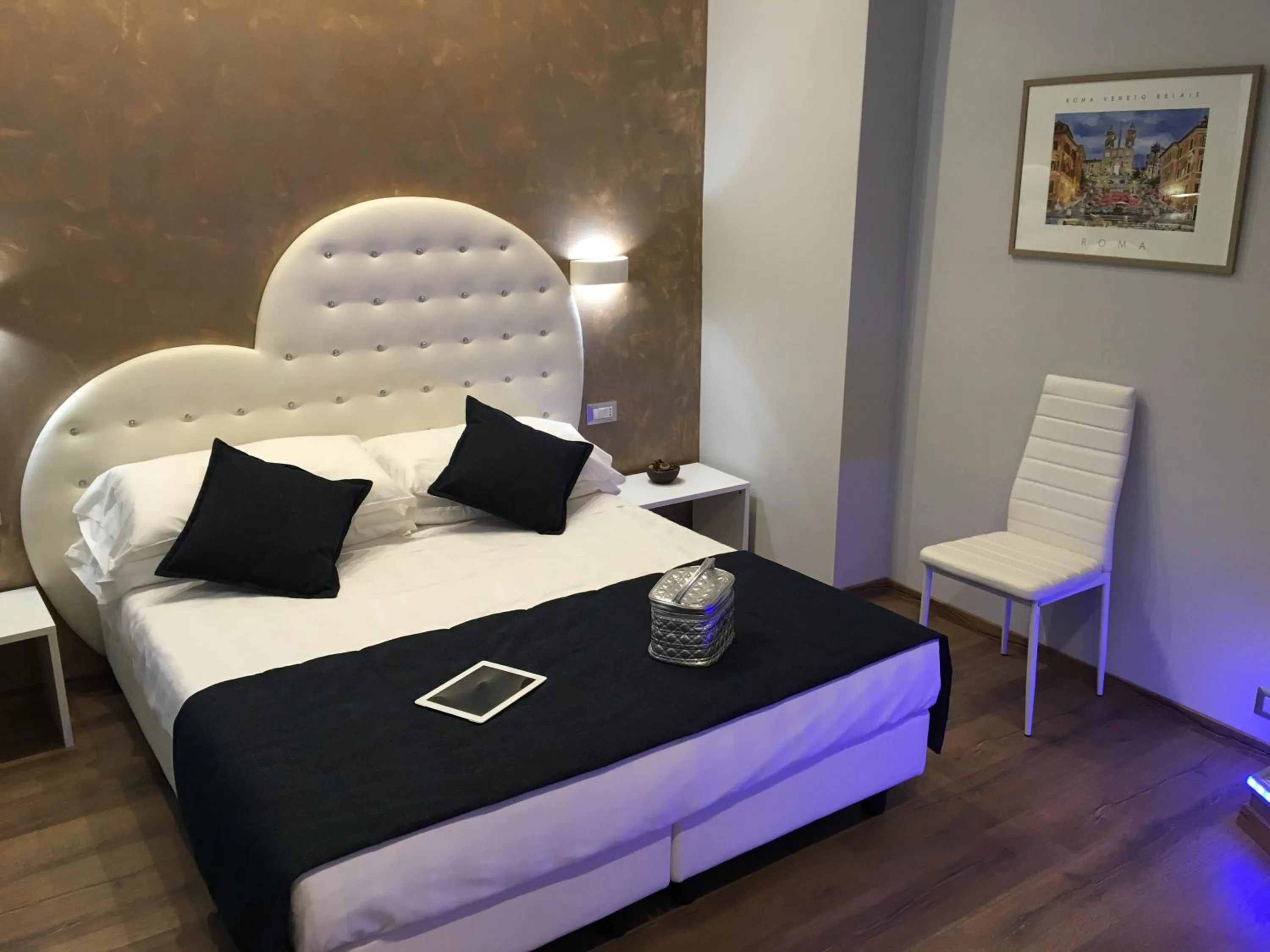 Bedroom, Bed in Roma Veneto Relais