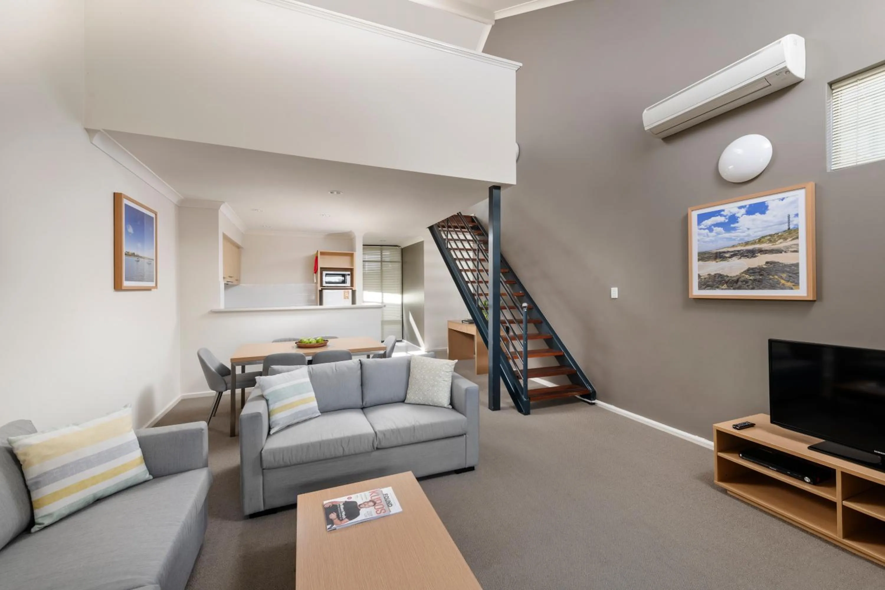 TV and multimedia in Quest Bunbury