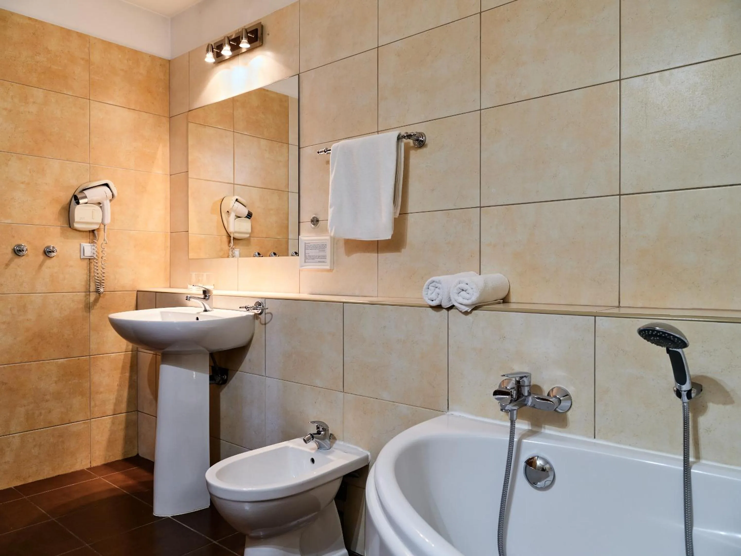 Bathroom in Hotel Great Polonia Kraków Airport