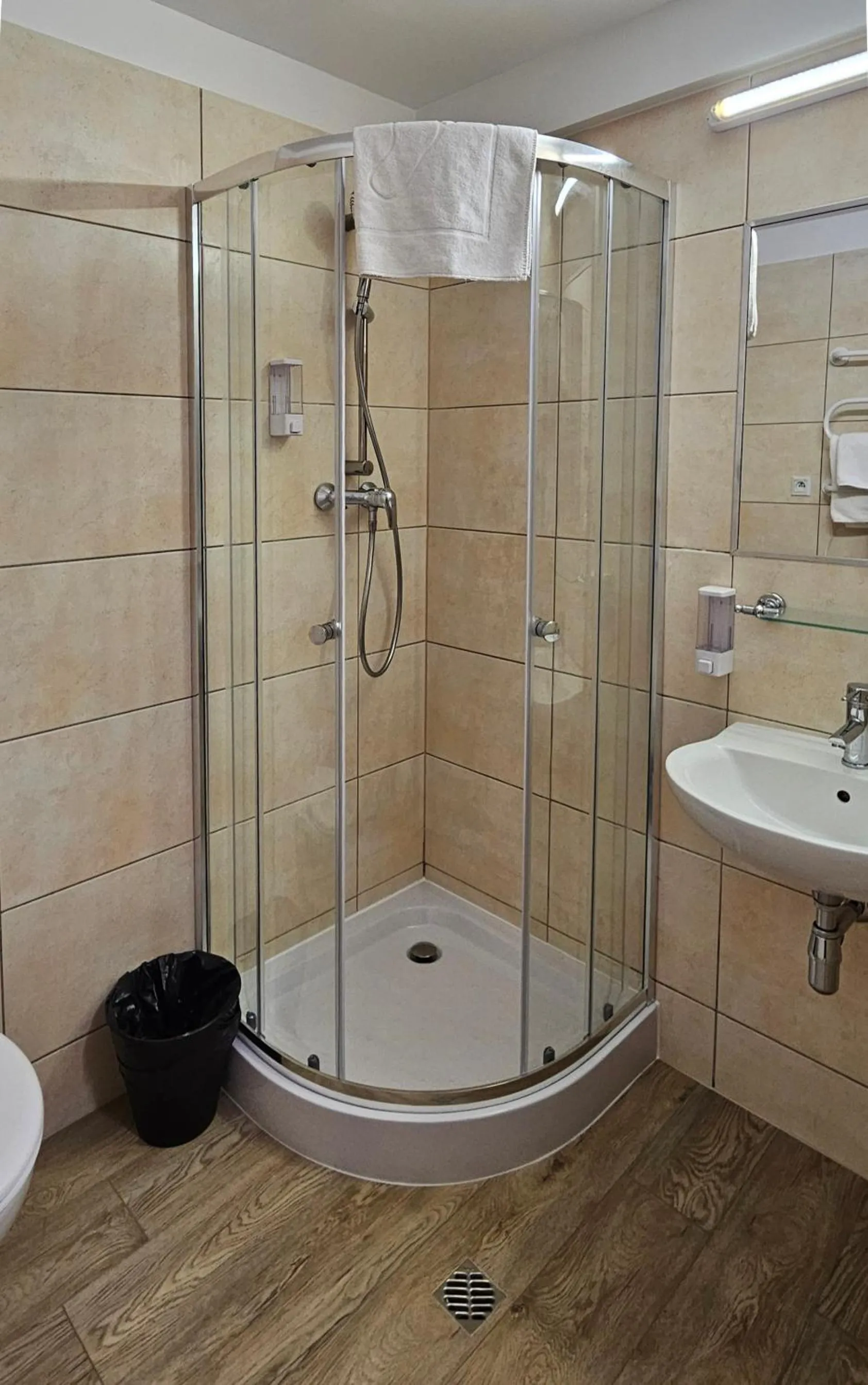 Shower in Hotel Great Polonia Kraków Airport