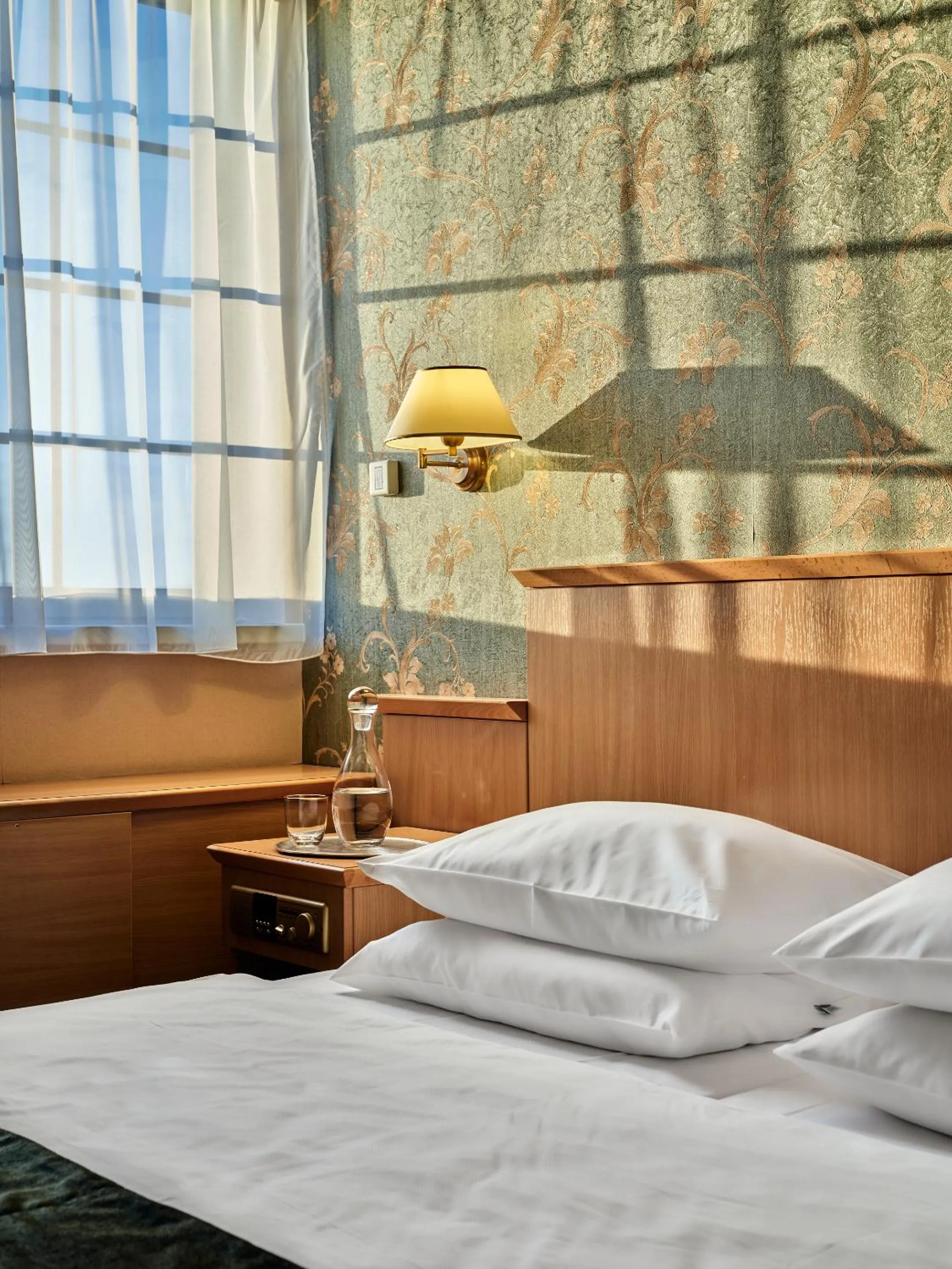 Bed in Hotel Great Polonia Kraków Airport